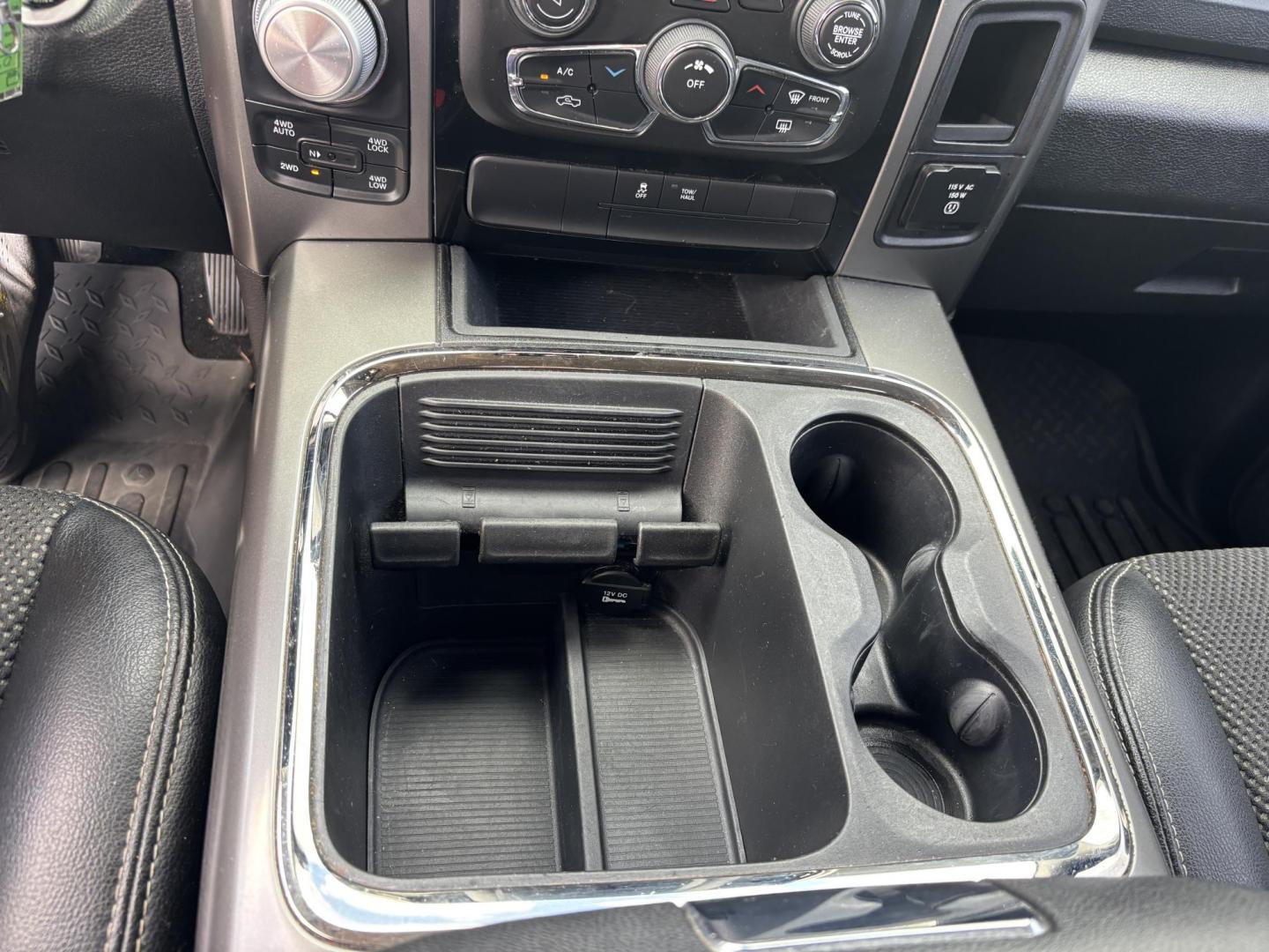 2018 RED /BLACK RAM 1500 SPORT (1C6RR7MT6JS) with an 5.7L engine, Automatic transmission, located at 11170 Summerlin Square Dr., Fort Myers Beach, FL, 33931, (239) 999-7777, 26.493546, -81.941628 - We have financing available and we accept trades! Fill out a credit application on our website or come by today! If you have any questions, give us a call at (239) 999 - 7777 or visit our website at firstautocredit.com. 11170 Summerlin Square Dr, Fort Myers Beach, FL 33931 Carfax 1 Owner N - Photo#26