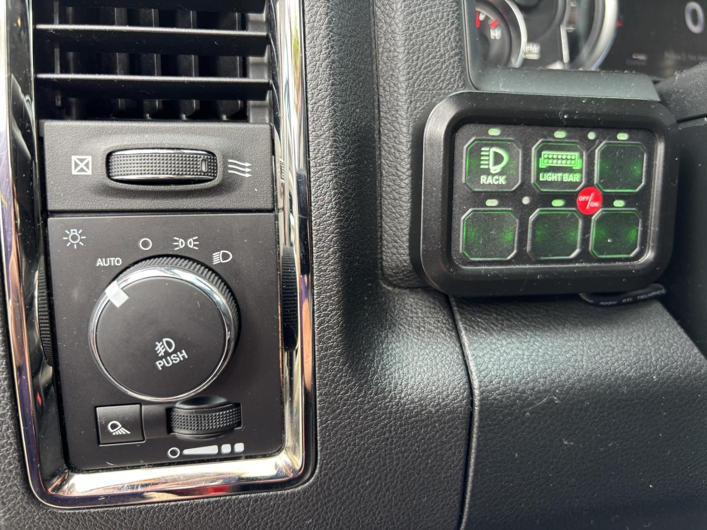 2018 RED /BLACK RAM 1500 SPORT (1C6RR7MT6JS) with an 5.7L engine, Automatic transmission, located at 11170 Summerlin Square Dr., Fort Myers Beach, FL, 33931, (239) 999-7777, 26.493546, -81.941628 - We have financing available and we accept trades! Fill out a credit application on our website or come by today! If you have any questions, give us a call at (239) 999 - 7777 or visit our website at firstautocredit.com. 11170 Summerlin Square Dr, Fort Myers Beach, FL 33931 Carfax 1 Owner N - Photo#20