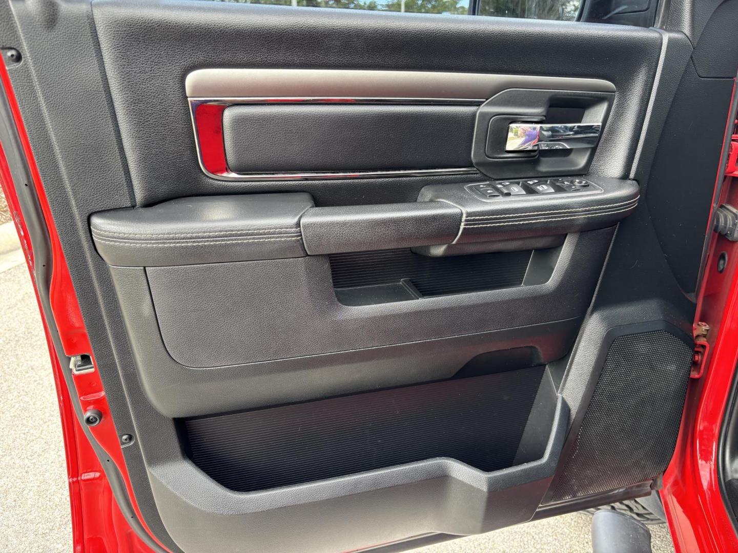 2018 RED /BLACK RAM 1500 SPORT (1C6RR7MT6JS) with an 5.7L engine, Automatic transmission, located at 11170 Summerlin Square Dr., Fort Myers Beach, FL, 33931, (239) 999-7777, 26.493546, -81.941628 - We have financing available and we accept trades! Fill out a credit application on our website or come by today! If you have any questions, give us a call at (239) 999 - 7777 or visit our website at firstautocredit.com. 11170 Summerlin Square Dr, Fort Myers Beach, FL 33931 Carfax 1 Owner N - Photo#30
