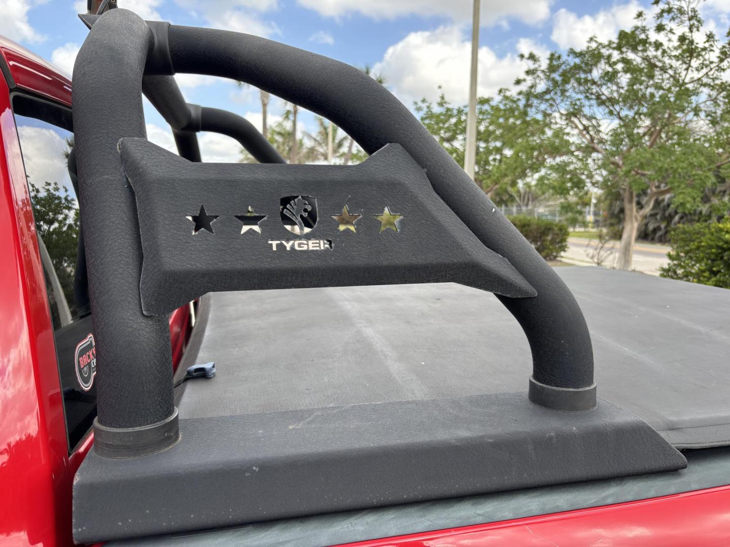 2018 RED /BLACK RAM 1500 SPORT (1C6RR7MT6JS) with an 5.7L engine, Automatic transmission, located at 11170 Summerlin Square Dr., Fort Myers Beach, FL, 33931, (239) 999-7777, 26.493546, -81.941628 - We have financing available and we accept trades! Fill out a credit application on our website or come by today! If you have any questions, give us a call at (239) 999 - 7777 or visit our website at firstautocredit.com. 11170 Summerlin Square Dr, Fort Myers Beach, FL 33931 Carfax 1 Owner N - Photo#39
