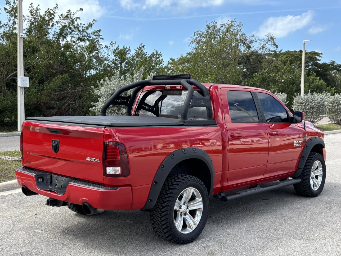 2018 RED /BLACK RAM 1500 SPORT (1C6RR7MT6JS) with an 5.7L engine, Automatic transmission, located at 11170 Summerlin Square Dr., Fort Myers Beach, FL, 33931, (239) 999-7777, 26.493546, -81.941628 - We have financing available and we accept trades! Fill out a credit application on our website or come by today! If you have any questions, give us a call at (239) 999 - 7777 or visit our website at firstautocredit.com. 11170 Summerlin Square Dr, Fort Myers Beach, FL 33931 Carfax 1 Owner N - Photo#6