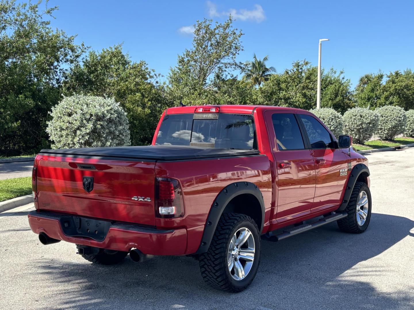 2018 RED /BLACK RAM 1500 SPORT (1C6RR7MT6JS) with an 5.7L engine, Automatic transmission, located at 11170 Summerlin Square Dr., Fort Myers Beach, FL, 33931, (239) 999-7777, 26.493546, -81.941628 - We have financing available and we accept trades! Fill out a credit application on our website or come by today! If you have any questions, give us a call at (239) 999 - 7777 or visit our website at firstautocredit.com. 11170 Summerlin Square Dr, Fort Myers Beach, FL 33931 Carfax 1 Owner N - Photo#14