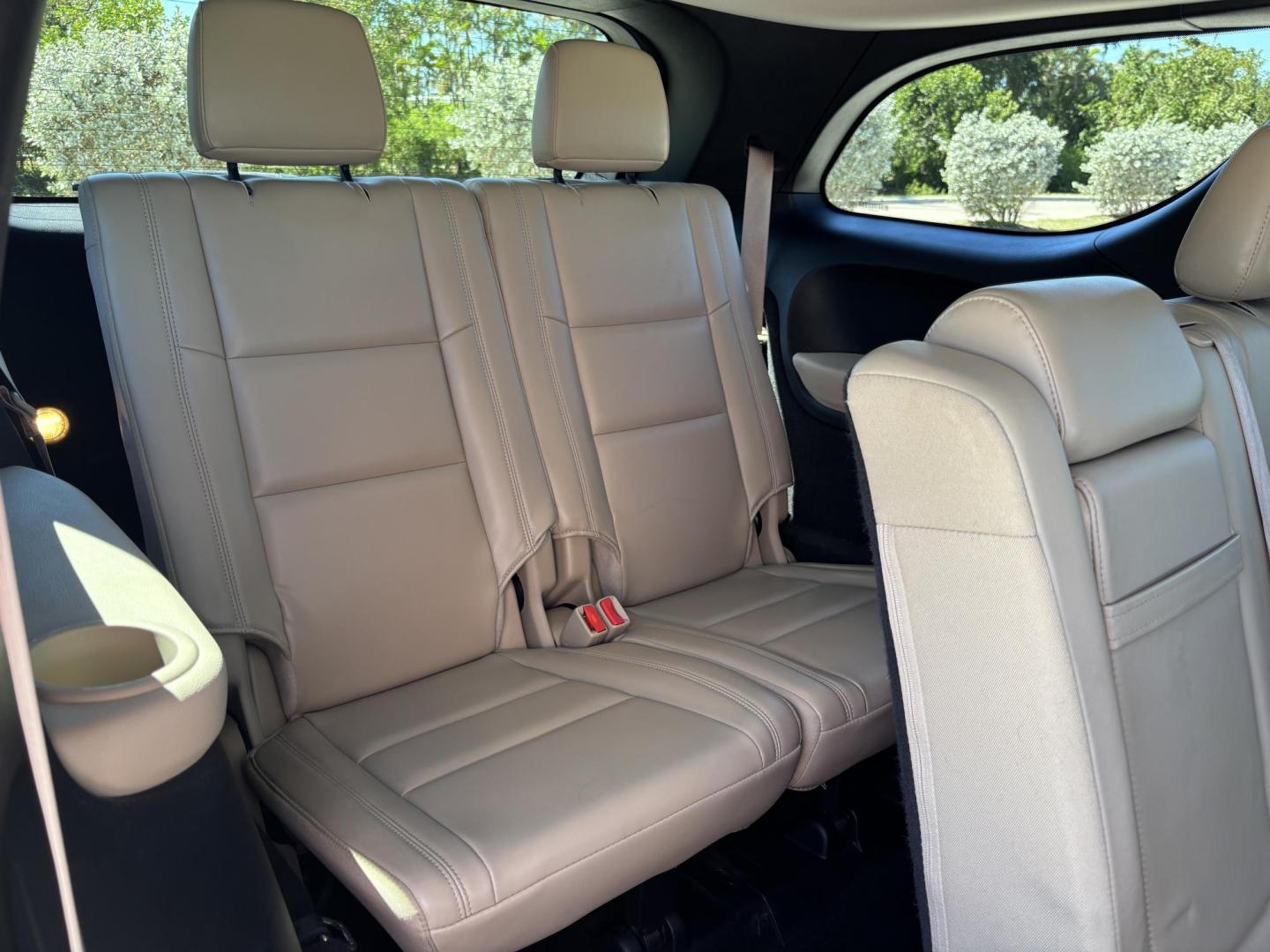 2017 GRAY /Tan Leather DODGE DURANGO GT (1C4RDHDG9HC) with an 3.6L engine, Automatic transmission, located at 11170 Summerlin Square Dr., Fort Myers Beach, FL, 33931, (239) 999-7777, 26.493546, -81.941628 - We have financing available and we accept trades! Fill out a credit application on our website or come by today! If you have any questions, give us a call at (239) 999 - 7777 or visit our website at firstautocredit.com. 11170 Summerlin Square Dr, Fort Myers Beach, FL 33931 2 Owner No Damag - Photo#18