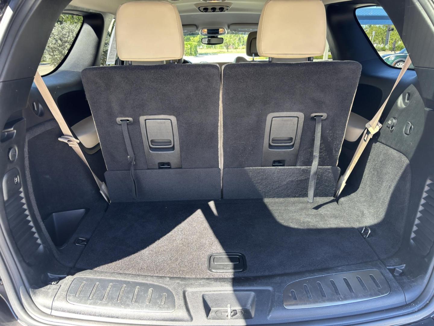 2017 GRAY /Tan Leather DODGE DURANGO GT (1C4RDHDG9HC) with an 3.6L engine, Automatic transmission, located at 11170 Summerlin Square Dr., Fort Myers Beach, FL, 33931, (239) 999-7777, 26.493546, -81.941628 - We have financing available and we accept trades! Fill out a credit application on our website or come by today! If you have any questions, give us a call at (239) 999 - 7777 or visit our website at firstautocredit.com. 11170 Summerlin Square Dr, Fort Myers Beach, FL 33931 2 Owner No Damag - Photo#22