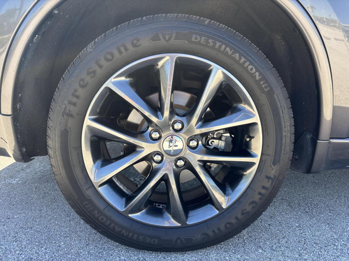 2017 GRAY /Tan Leather DODGE DURANGO GT (1C4RDHDG9HC) with an 3.6L engine, Automatic transmission, located at 11170 Summerlin Square Dr., Fort Myers Beach, FL, 33931, (239) 999-7777, 26.493546, -81.941628 - We have financing available and we accept trades! Fill out a credit application on our website or come by today! If you have any questions, give us a call at (239) 999 - 7777 or visit our website at firstautocredit.com. 11170 Summerlin Square Dr, Fort Myers Beach, FL 33931 2 Owner No Damag - Photo#46