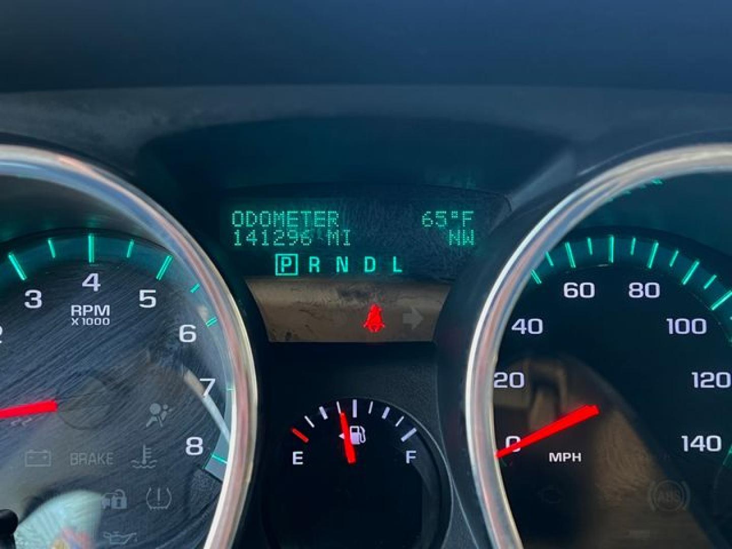 2012 WHITE /Tan Leather CHEVROLET TRAVERSE LTZ (1GNKVLED1CJ) with an 3.6L engine, Automatic transmission, located at 11170 Summerlin Square Dr., Fort Myers Beach, FL, 33931, (239) 999-7777, 26.493546, -81.941628 - Rear Entertainment Bucket Seats Mid Row 3rd Row - Photo#33