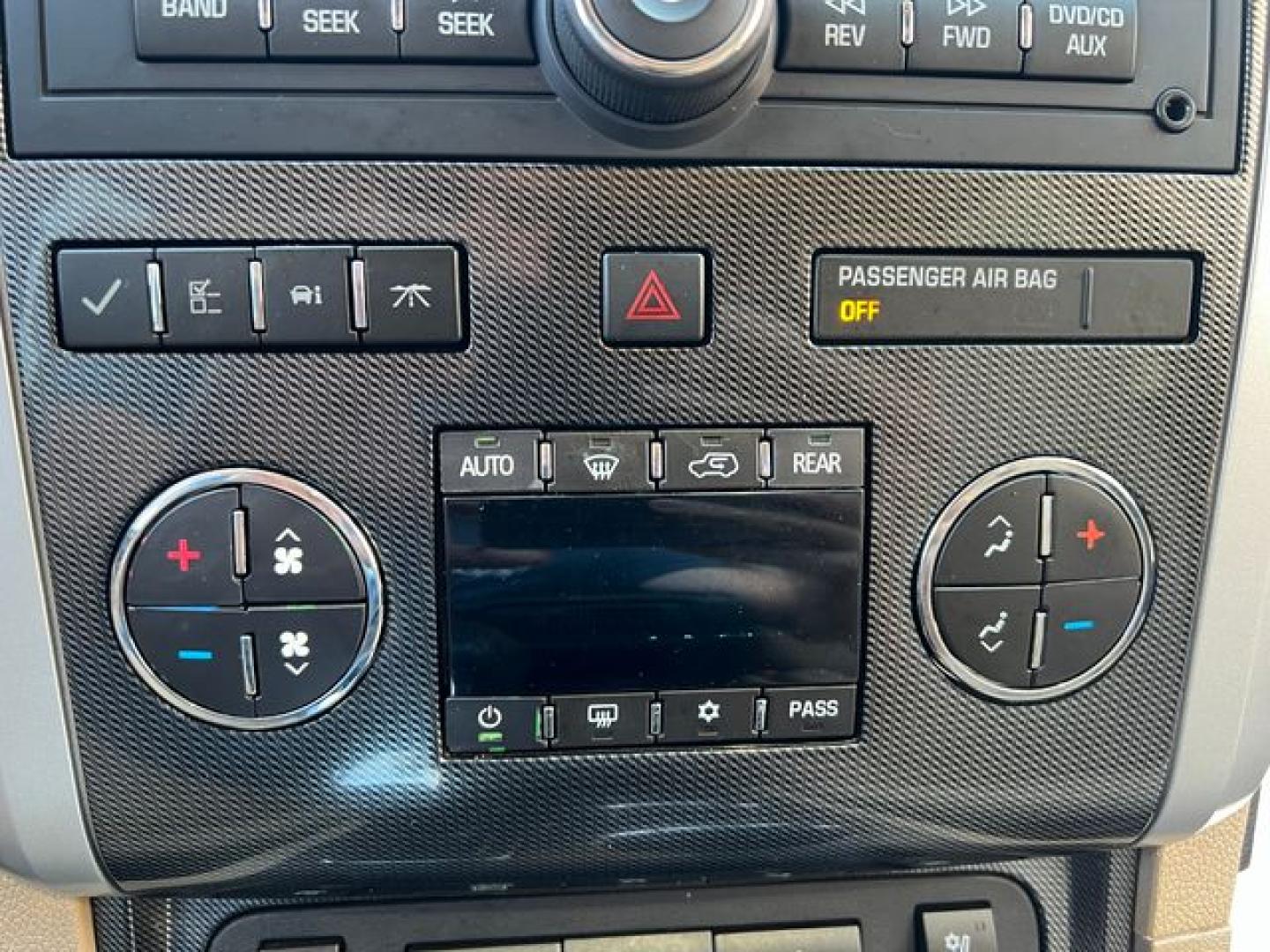 2012 WHITE /Tan Leather CHEVROLET TRAVERSE LTZ (1GNKVLED1CJ) with an 3.6L engine, Automatic transmission, located at 11170 Summerlin Square Dr., Fort Myers Beach, FL, 33931, (239) 999-7777, 26.493546, -81.941628 - Rear Entertainment Bucket Seats Mid Row 3rd Row - Photo#36
