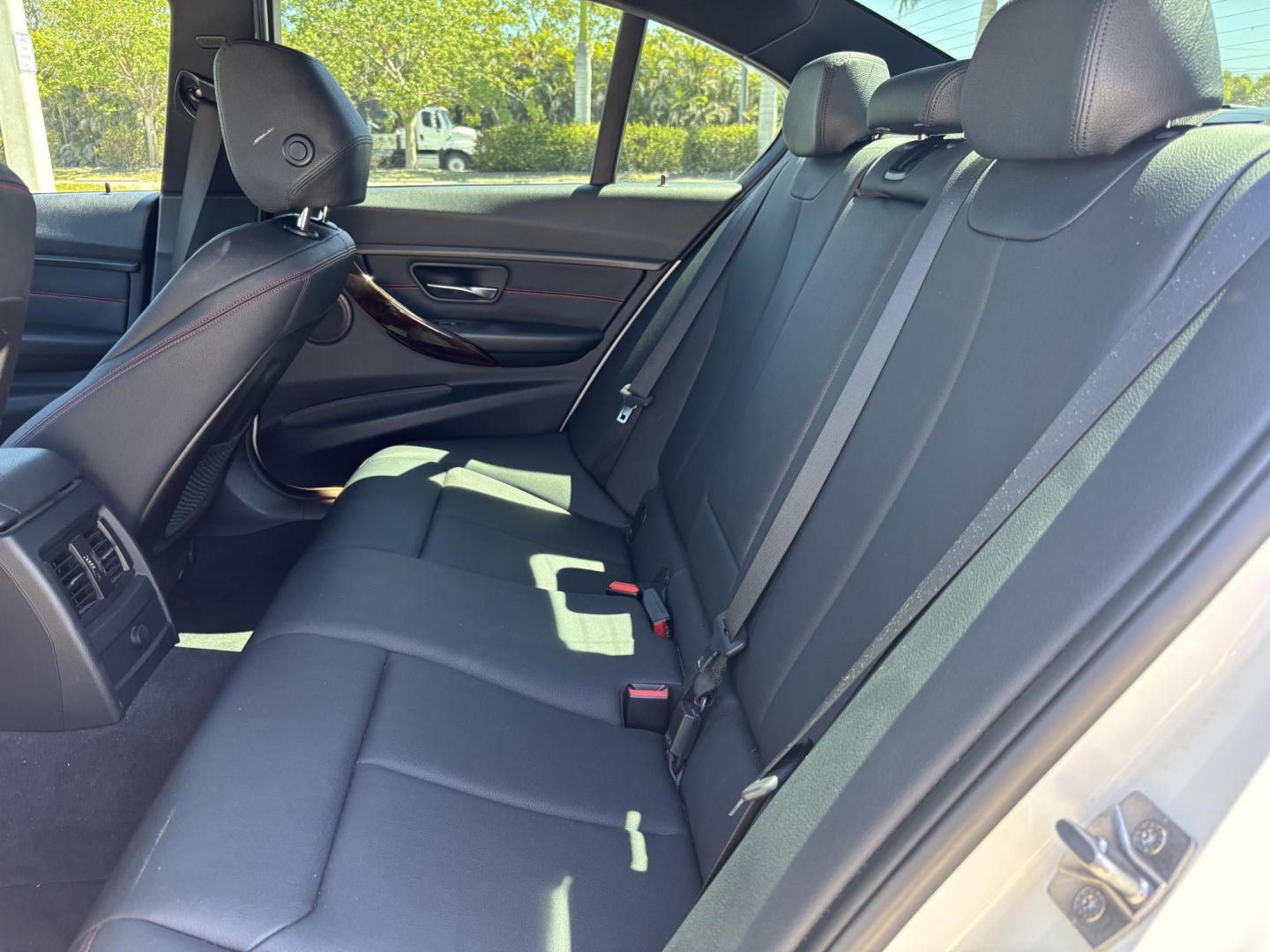2014 WHITE /CHARCOAL BMW 3-Series 328i Sedan (WBA3A5C55EF) with an 2.0L L4 DOHC 16V engine, located at 11170 Summerlin Square Dr., Fort Myers Beach, FL, 33931, (239) 999-7777, 26.493546, -81.941628 - Photo#13