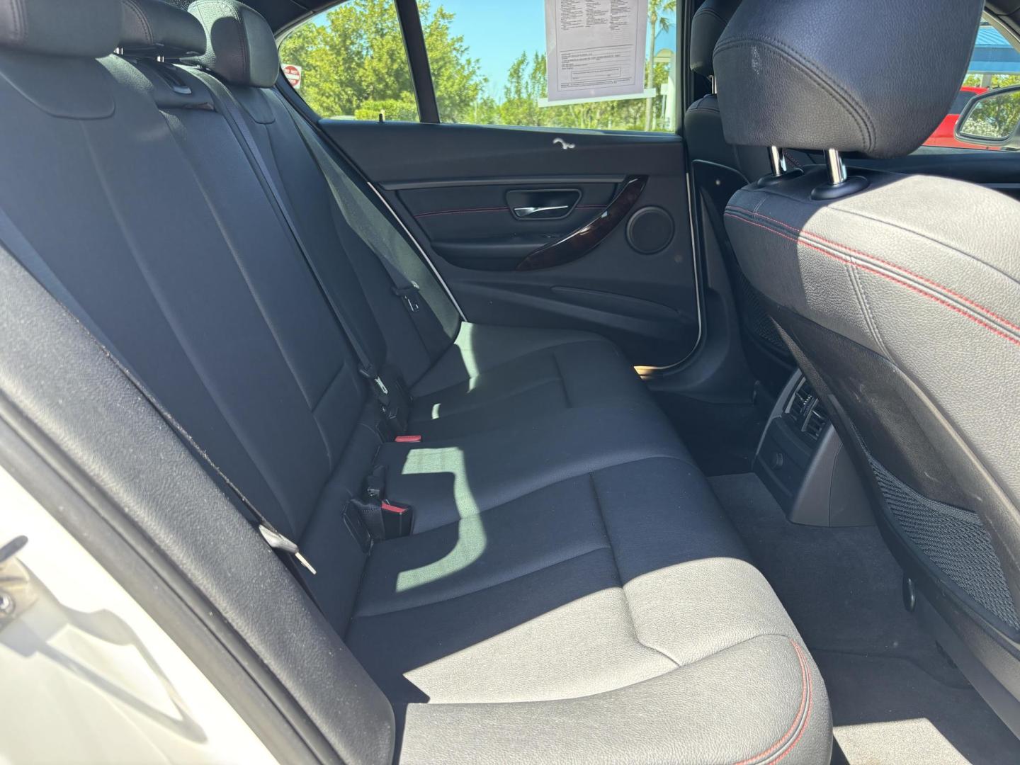 2014 WHITE /CHARCOAL BMW 3-Series 328i Sedan (WBA3A5C55EF) with an 2.0L L4 DOHC 16V engine, located at 11170 Summerlin Square Dr., Fort Myers Beach, FL, 33931, (239) 999-7777, 26.493546, -81.941628 - Photo#15