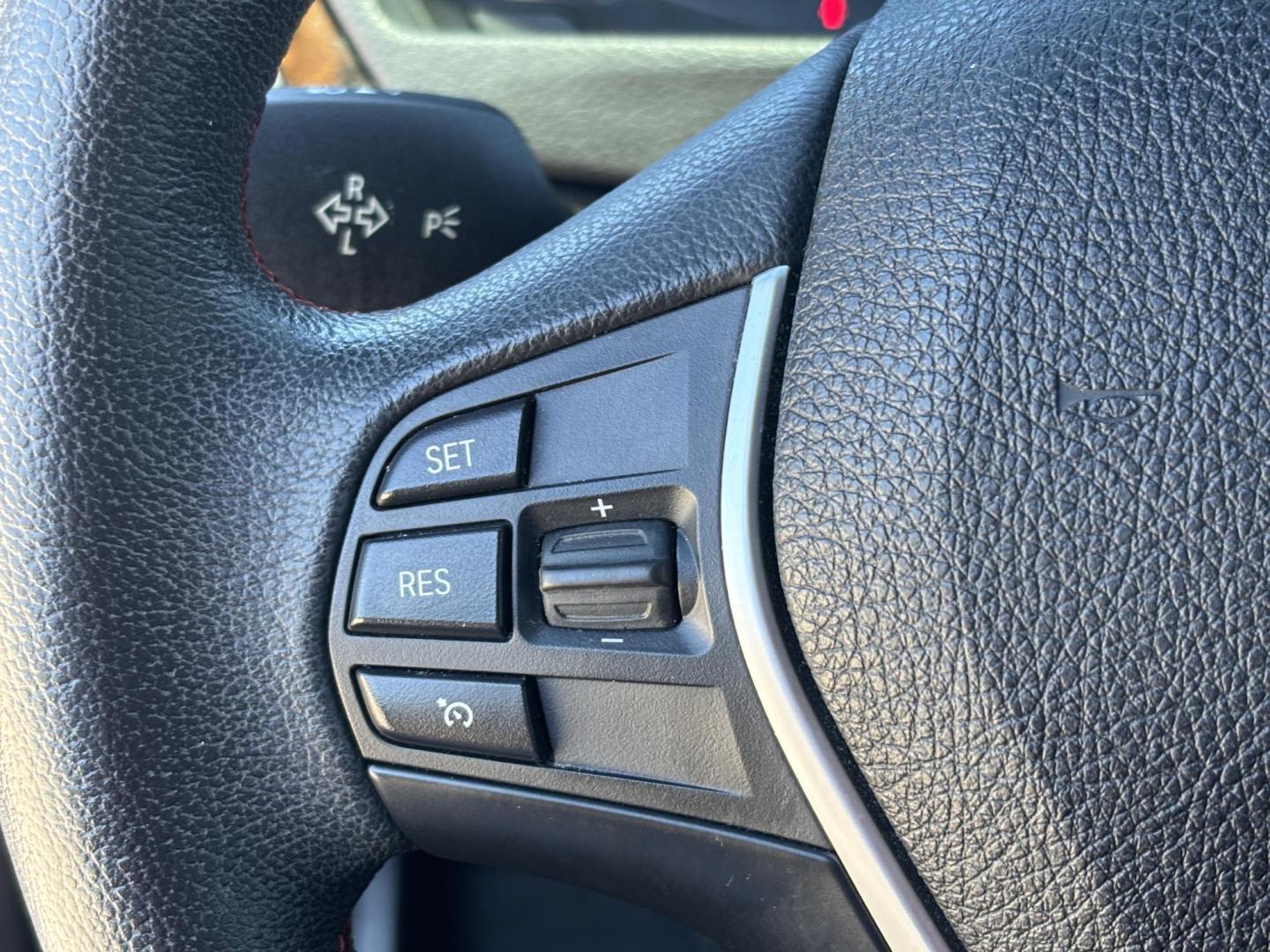 2014 WHITE /CHARCOAL BMW 3-Series 328i Sedan (WBA3A5C55EF) with an 2.0L L4 DOHC 16V engine, located at 11170 Summerlin Square Dr., Fort Myers Beach, FL, 33931, (239) 999-7777, 26.493546, -81.941628 - Photo#17