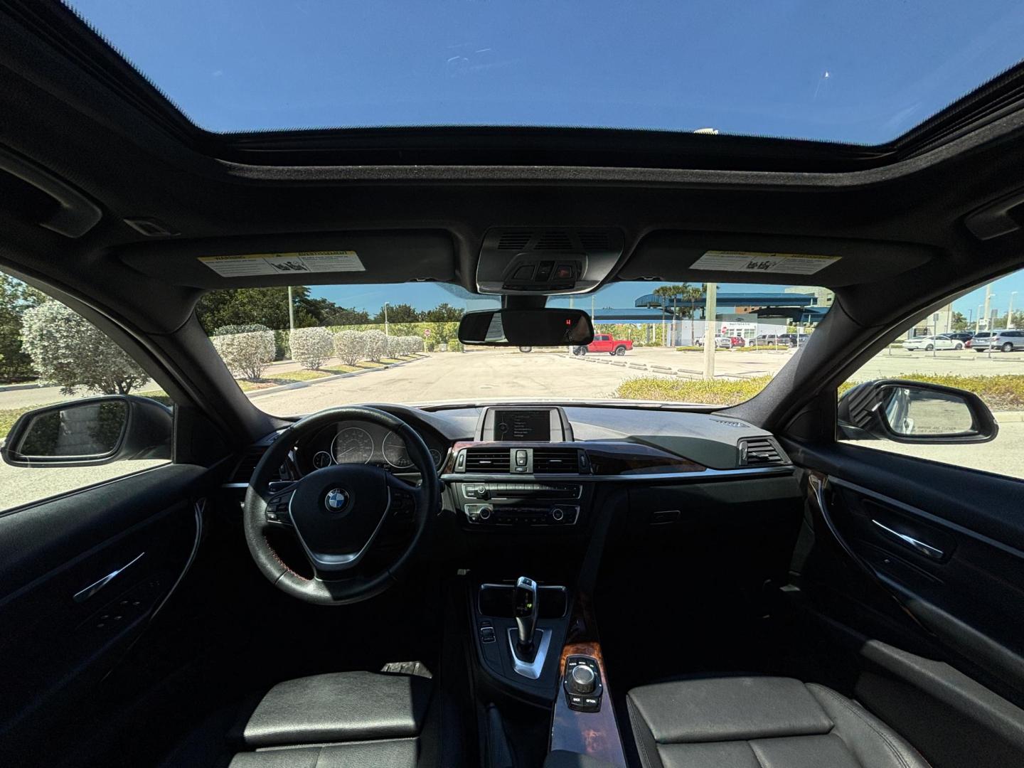 2014 WHITE /CHARCOAL BMW 3-Series 328i Sedan (WBA3A5C55EF) with an 2.0L L4 DOHC 16V engine, located at 11170 Summerlin Square Dr., Fort Myers Beach, FL, 33931, (239) 999-7777, 26.493546, -81.941628 - Photo#8
