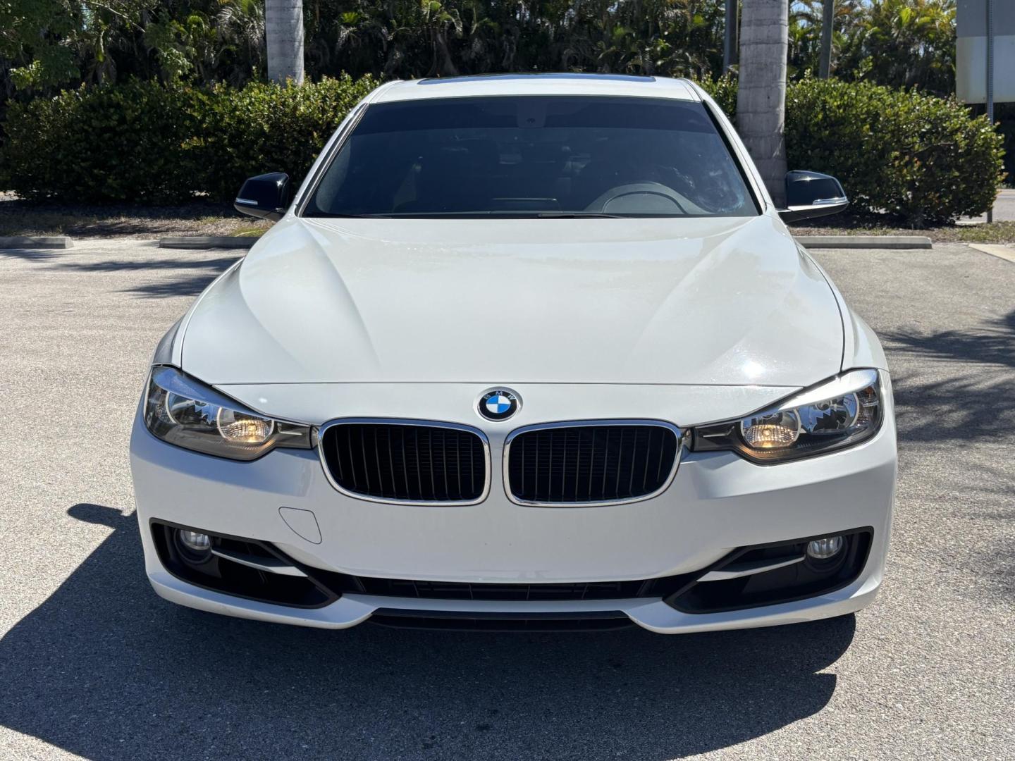 2014 WHITE /CHARCOAL BMW 3-Series 328i Sedan (WBA3A5C55EF) with an 2.0L L4 DOHC 16V engine, located at 11170 Summerlin Square Dr., Fort Myers Beach, FL, 33931, (239) 999-7777, 26.493546, -81.941628 - Photo#1