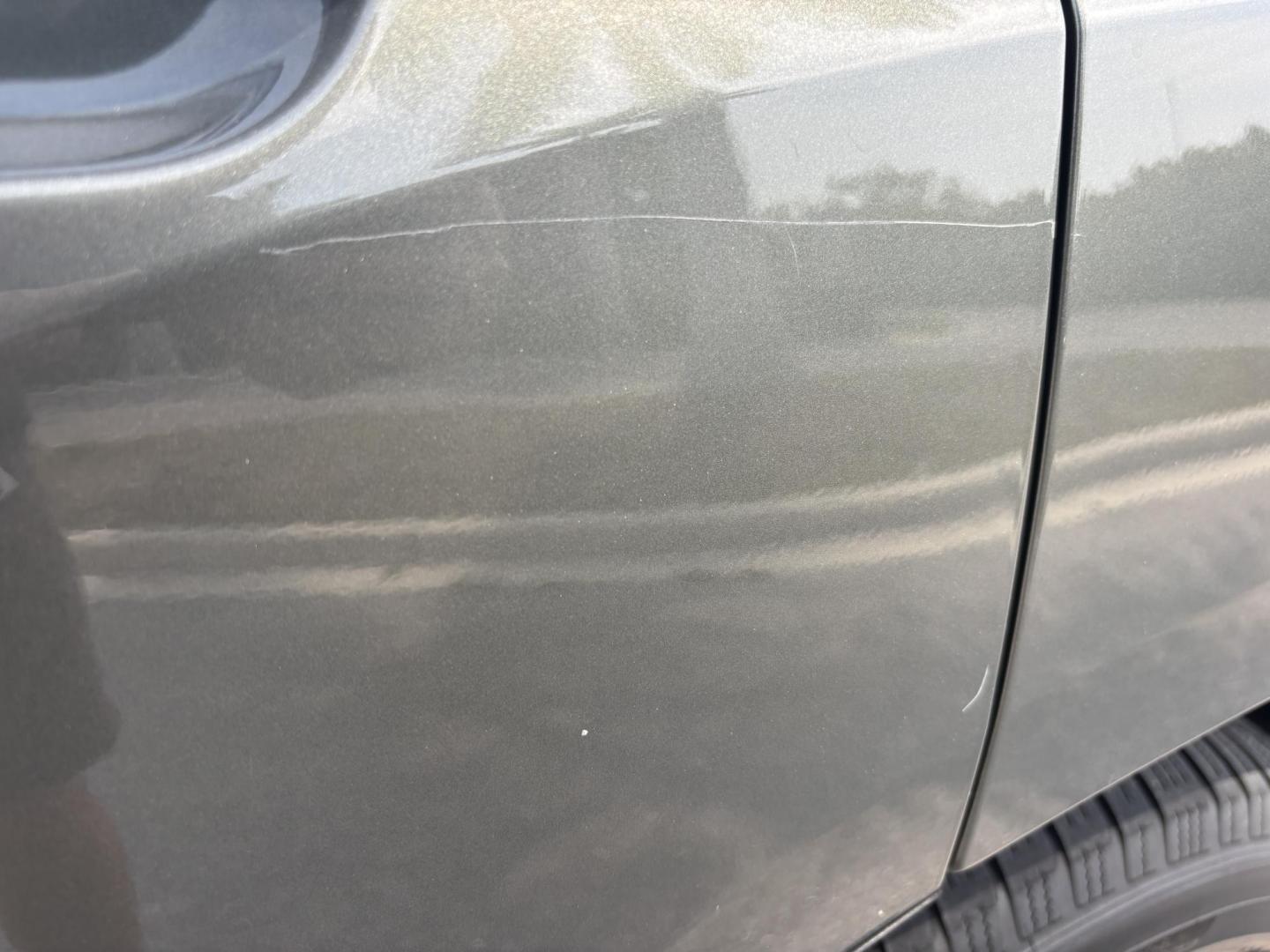 2012 GREEN /Tan Toyota Highlander Limited 4WD (5TDDK3EH1CS) with an 3.5L V6 DOHC 24V engine, 5-Speed Automatic transmission, located at 11170 Summerlin Square Dr., Fort Myers Beach, FL, 33931, (239) 999-7777, 26.493546, -81.941628 - Photo#55