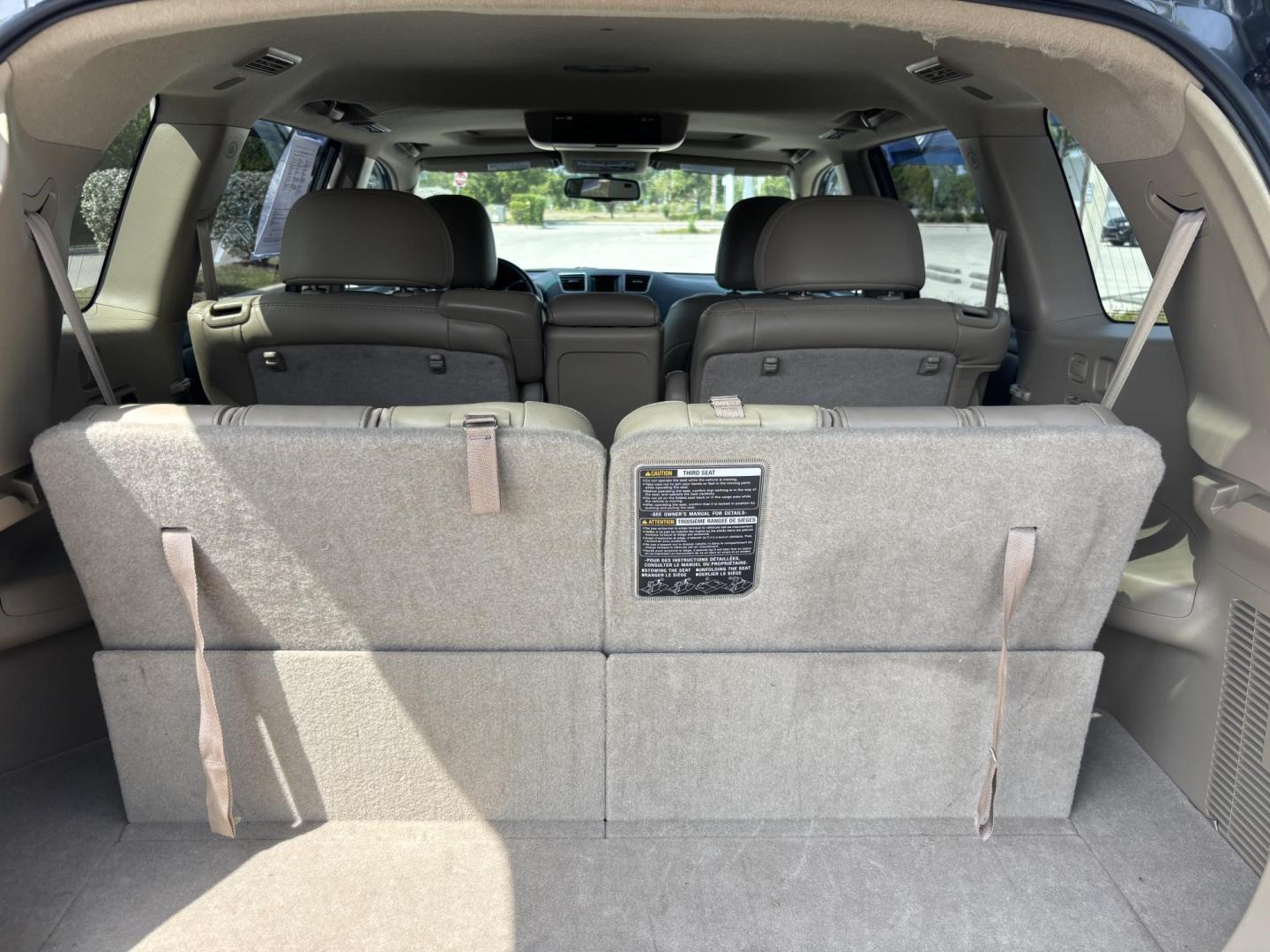 2012 GREEN /Tan Toyota Highlander Limited 4WD (5TDDK3EH1CS) with an 3.5L V6 DOHC 24V engine, 5-Speed Automatic transmission, located at 11170 Summerlin Square Dr., Fort Myers Beach, FL, 33931, (239) 999-7777, 26.493546, -81.941628 - Photo#39