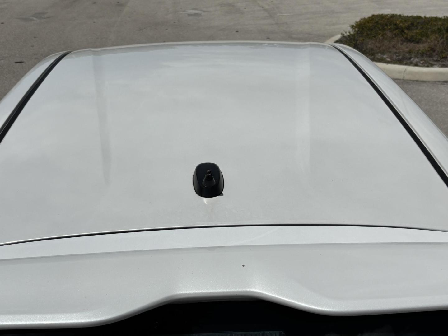 2015 WHITE /BLACK Nissan Versa Note S 5MT (3N1CE2CP4FL) with an 1.6L L4 DOHC 16V engine, CVT transmission, located at 11170 Summerlin Square Dr., Fort Myers Beach, FL, 33931, (239) 999-7777, 26.493546, -81.941628 - We have financing available and we accept trades! Fill out a credit application on our website or come by today! If you have any questions, give us a call at (239) 999 - 7777 or visit our website at firstautocredit.com. 11170 Summerlin Square Dr, Fort Myers Beach, FL 33931 Maintenance inspe - Photo#36