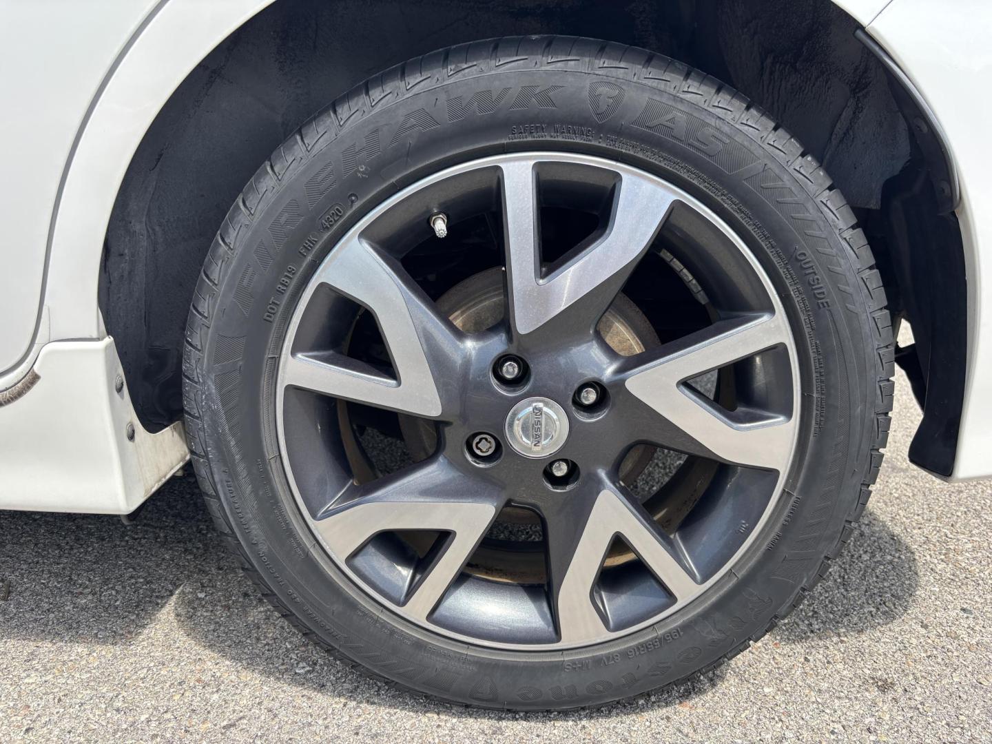 2015 WHITE /BLACK Nissan Versa Note S 5MT (3N1CE2CP4FL) with an 1.6L L4 DOHC 16V engine, CVT transmission, located at 11170 Summerlin Square Dr., Fort Myers Beach, FL, 33931, (239) 999-7777, 26.493546, -81.941628 - We have financing available and we accept trades! Fill out a credit application on our website or come by today! If you have any questions, give us a call at (239) 999 - 7777 or visit our website at firstautocredit.com. 11170 Summerlin Square Dr, Fort Myers Beach, FL 33931 Maintenance inspe - Photo#41