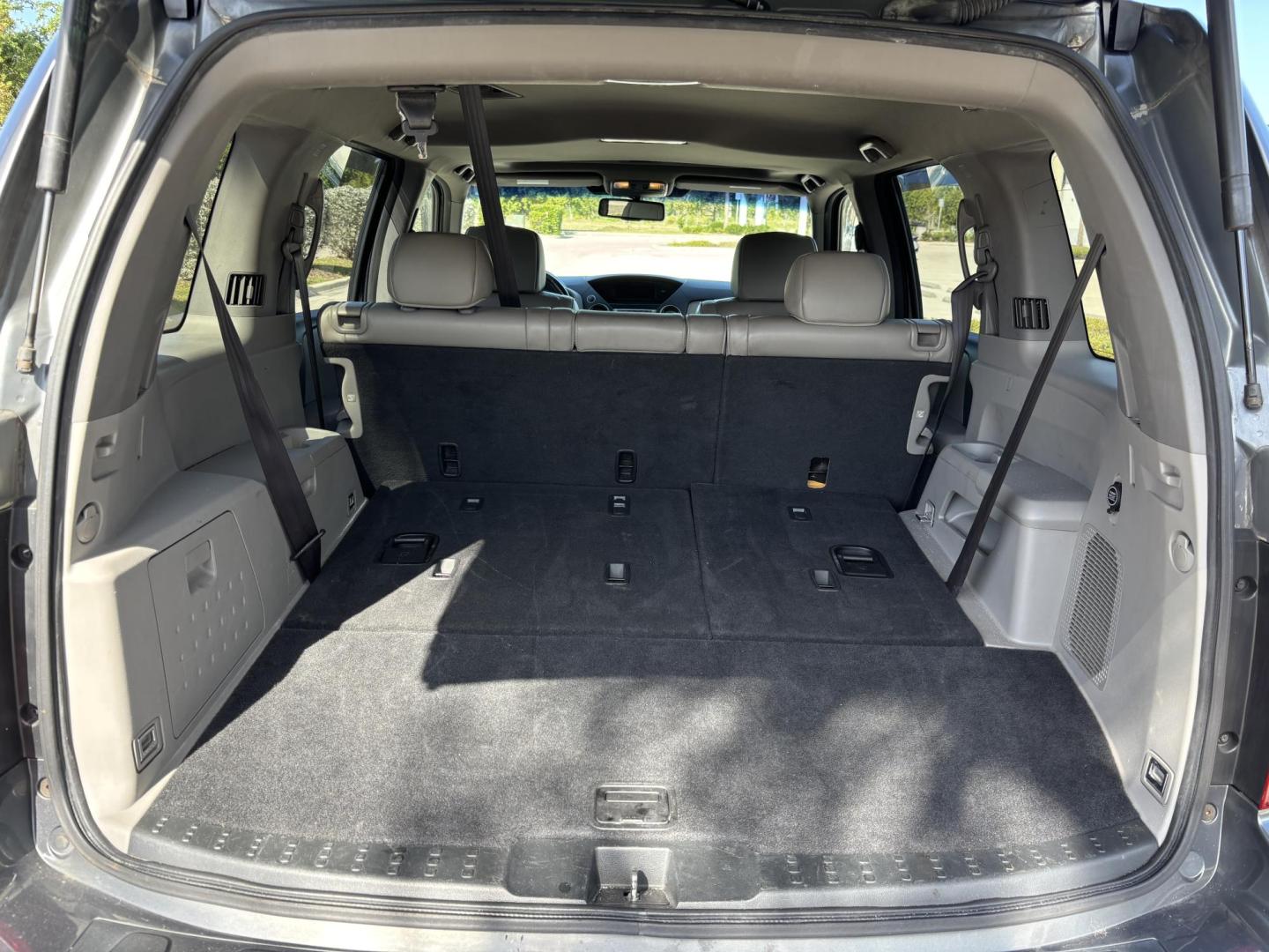 2010 GREEN Honda Pilot EX-L 4WD 5-Spd AT (5FNYF4H57AB) with an 3.5L V6 SOHC 24V engine, 5-Speed Automatic transmission, located at 11170 Summerlin Square Dr., Fort Myers Beach, FL, 33931, (239) 999-7777, 26.493546, -81.941628 - Photo#11