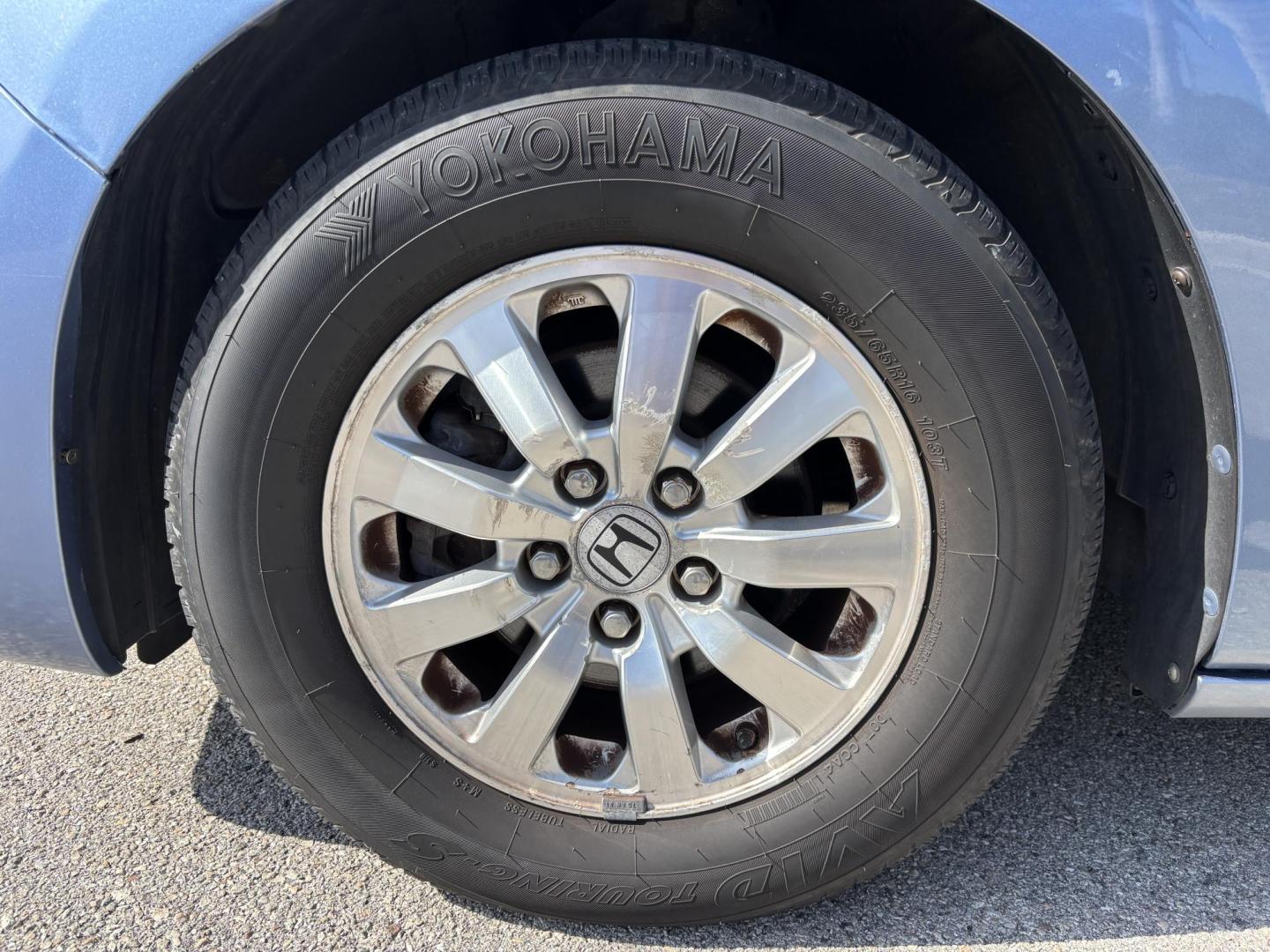 2009 BLUE /TAN Honda Odyssey EX-L (5FNRL38619B) with an 3.5L V6 SOHC 24V engine, 5-Speed Automatic transmission, located at 11170 Summerlin Square Dr., Fort Myers Beach, FL, 33931, (239) 999-7777, 26.493546, -81.941628 - Photo#33