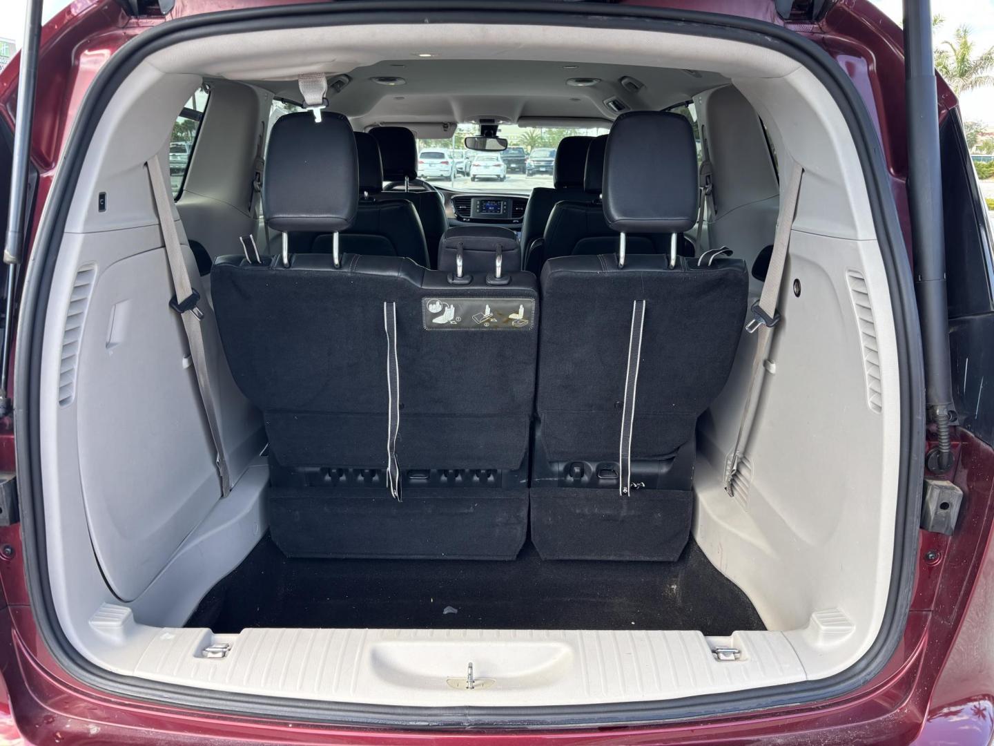 2017 BURGUN /Black Leather CHRYSLER PACIFICA TOURING L (2C4RC1BG7HR) with an 3.6L engine, Automatic transmission, located at 11170 Summerlin Square Dr., Fort Myers Beach, FL, 33931, (239) 999-7777, 26.493546, -81.941628 - 2 Owner Carfax No Damage No Accidents 3rd Row - Photo#16