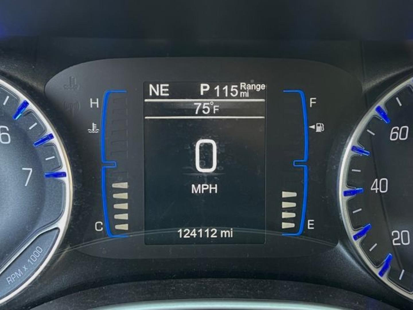 2017 BURGUN /Black Leather CHRYSLER PACIFICA TOURING L (2C4RC1BG7HR) with an 3.6L engine, Automatic transmission, located at 11170 Summerlin Square Dr., Fort Myers Beach, FL, 33931, (239) 999-7777, 26.493546, -81.941628 - 2 Owner Carfax No Damage No Accidents 3rd Row - Photo#22