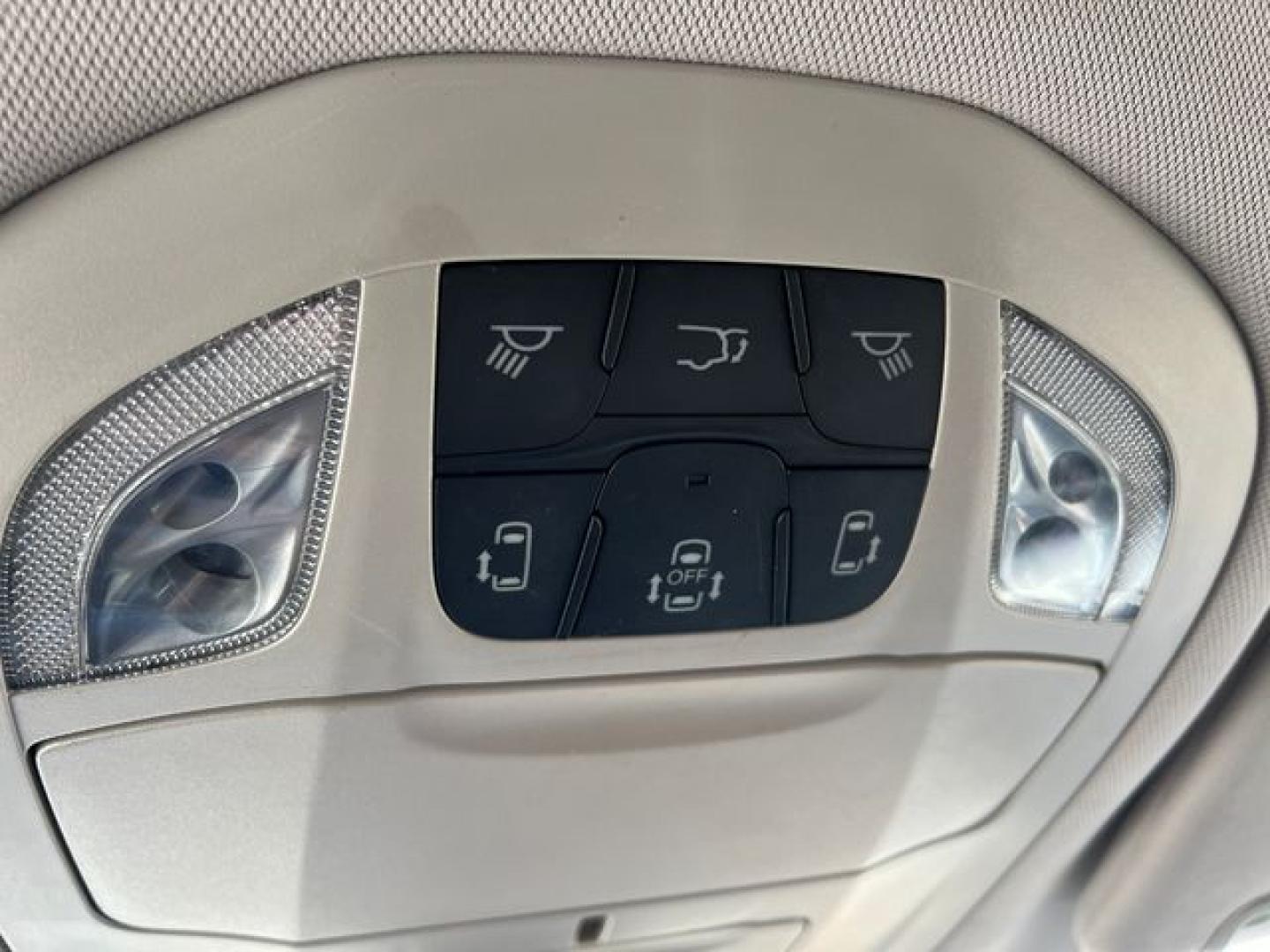 2017 BURGUN /Black Leather CHRYSLER PACIFICA TOURING L (2C4RC1BG7HR) with an 3.6L engine, Automatic transmission, located at 11170 Summerlin Square Dr., Fort Myers Beach, FL, 33931, (239) 999-7777, 26.493546, -81.941628 - 2 Owner Carfax No Damage No Accidents 3rd Row - Photo#30