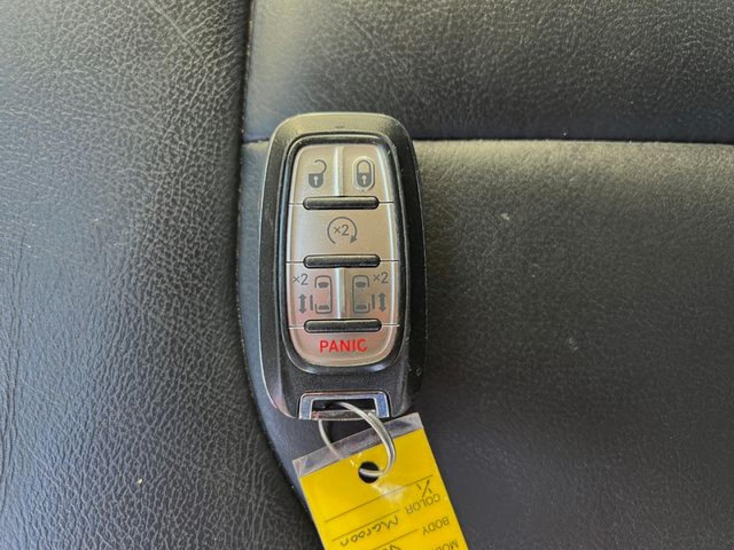 2017 BURGUN /Black Leather CHRYSLER PACIFICA TOURING L (2C4RC1BG7HR) with an 3.6L engine, Automatic transmission, located at 11170 Summerlin Square Dr., Fort Myers Beach, FL, 33931, (239) 999-7777, 26.493546, -81.941628 - 2 Owner Carfax No Damage No Accidents 3rd Row - Photo#34