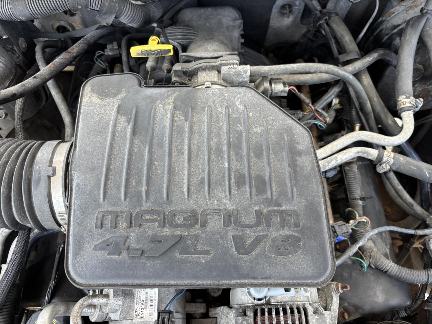 2004 GRAY /GRAY Dodge Dakota SLT Plus Quad Cab 2WD (1D7HL48N54S) with an 4.7L V8 SOHC 16V engine, AUTOMATIC transmission, located at 11170 Summerlin Square Dr., Fort Myers Beach, FL, 33931, (239) 999-7777, 26.493546, -81.941628 - We have financing available and we accept trades! Fill out a credit application on our website or come by today! If you have any questions, give us a call at (239) 999 - 7777 or visit our website at firstautocredit.com. 11170 Summerlin Square Dr, Fort Myers Beach, FL 33931 - Photo#27