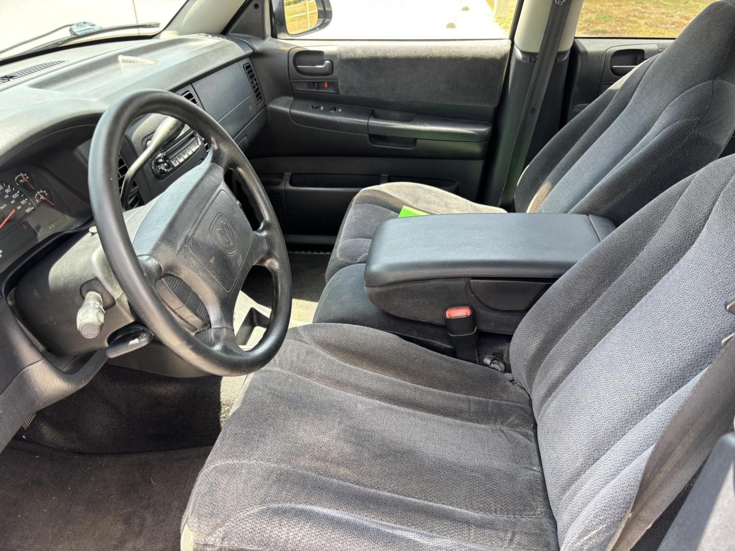 2004 GRAY /GRAY Dodge Dakota SLT Plus Quad Cab 2WD (1D7HL48N54S) with an 4.7L V8 SOHC 16V engine, AUTOMATIC transmission, located at 11170 Summerlin Square Dr., Fort Myers Beach, FL, 33931, (239) 999-7777, 26.493546, -81.941628 - We have financing available and we accept trades! Fill out a credit application on our website or come by today! If you have any questions, give us a call at (239) 999 - 7777 or visit our website at firstautocredit.com. 11170 Summerlin Square Dr, Fort Myers Beach, FL 33931 - Photo#10