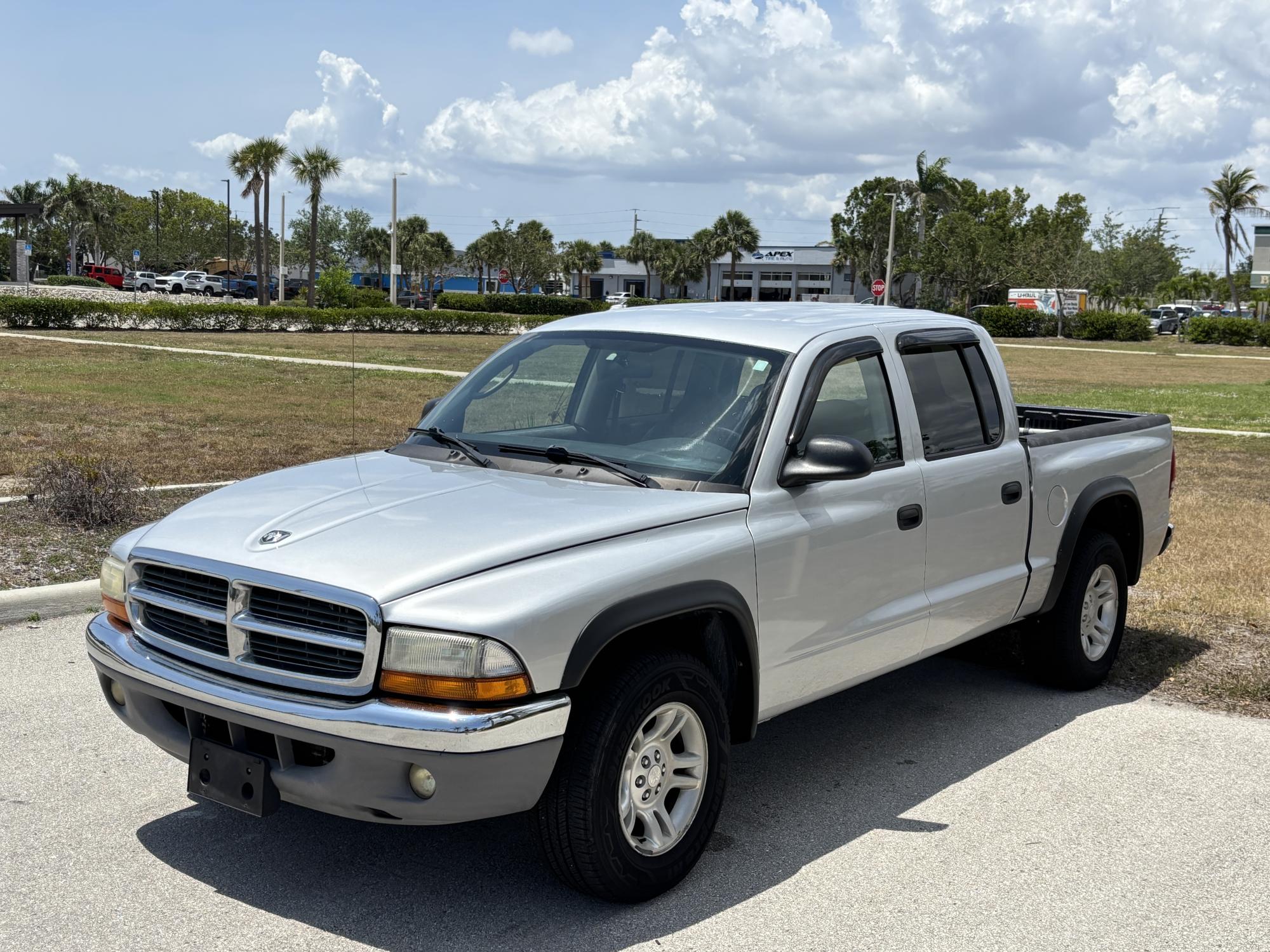 photo of 2004 Dodge Dakota SLT Plus Quad Cab 2WD