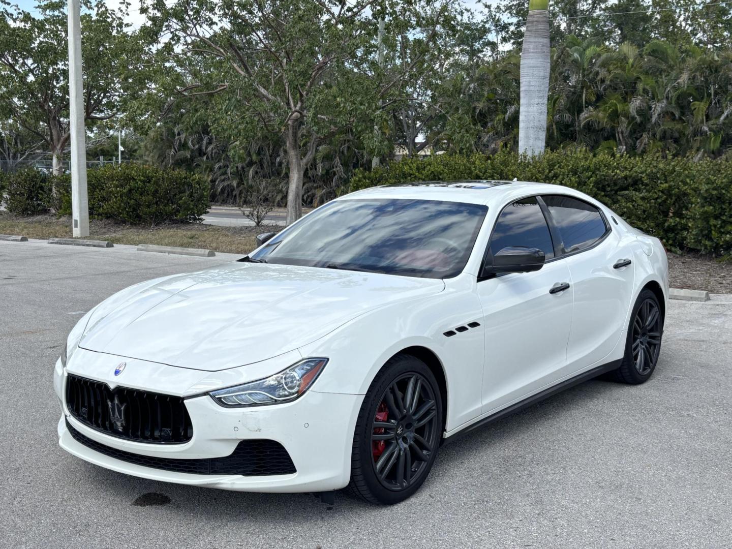 2017 WHITE /RED LEATHER Maserati Ghibli S Q4 (ZAM57RTS6H1) with an 3.0L V6 DOHC 24V engine, 8A transmission, located at 11170 Summerlin Square Dr., Fort Myers Beach, FL, 33931, (239) 999-7777, 26.493546, -81.941628 - No damage No Accident Carfax - Photo#0