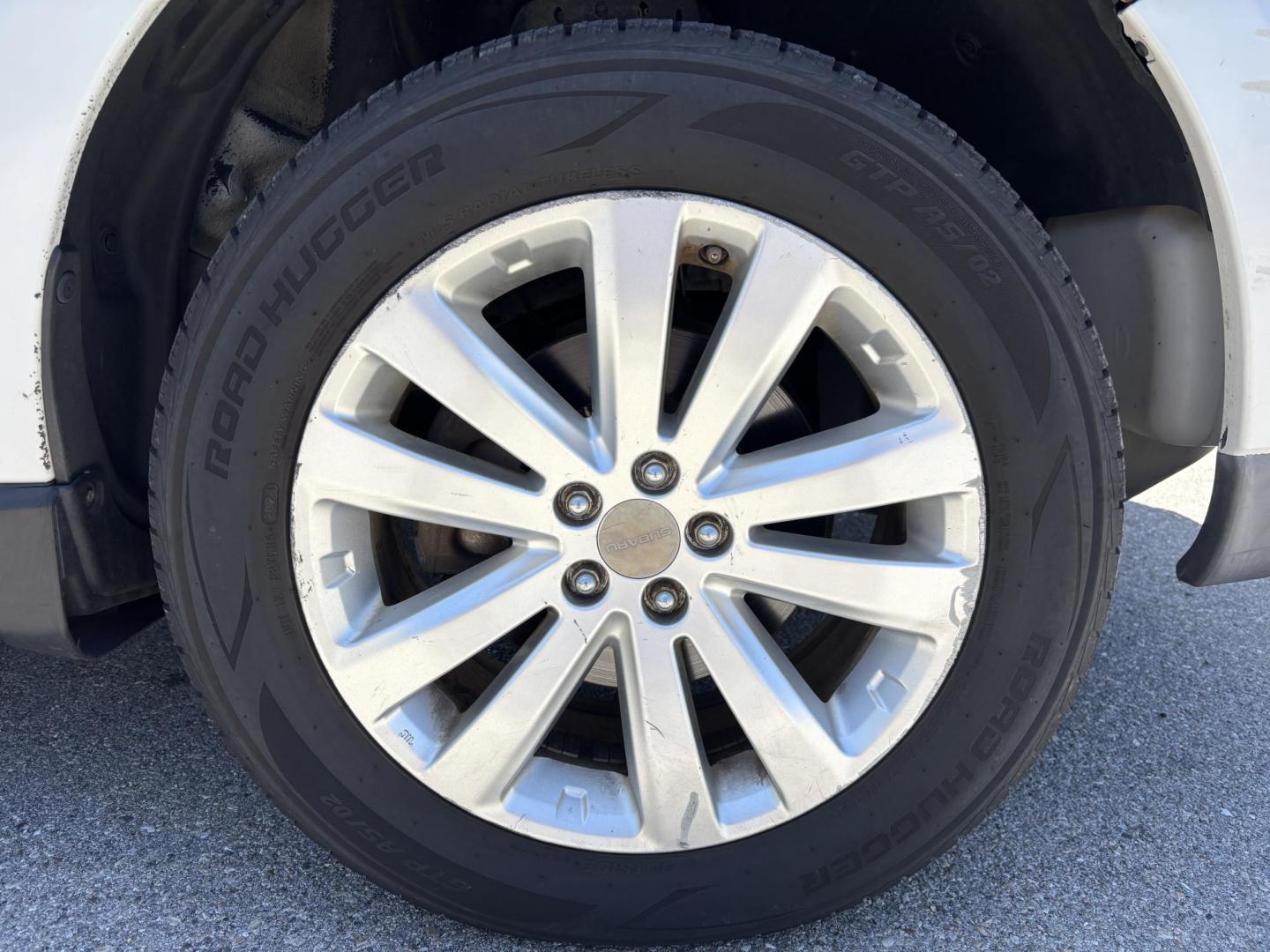 2013 WHITE /TAN Subaru Forester 2.5X Premium (JF2SHADC3DH) with an 2.5L H4 SOHC 16V engine, AUTOMATIC transmission, located at 11170 Summerlin Square Dr., Fort Myers Beach, FL, 33931, (239) 999-7777, 26.493546, -81.941628 - SALVAGE TITLE (2014) Issued We have financing available and we accept trades! Fill out a credit application on our website or come by today! If you have any questions, give us a call at (239) 999 - 7777 or visit our website at firstautocredit.com. 11170 Summerlin Square Dr, Fort Myers Beach - Photo#26