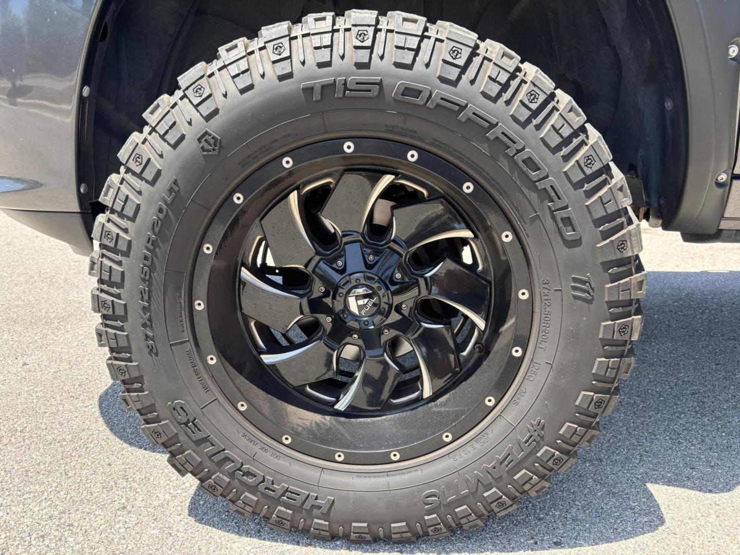 2018 GRAY RAM 1500 Tradesman Crew Cab SWB 2WD (1C6RR6KG2JS) with an 3.6L V6 DOHC 24V FFV engine, 8A transmission, located at 11170 Summerlin Square Dr., Fort Myers Beach, FL, 33931, (239) 999-7777, 26.493546, -81.941628 - 6” Lifted ram 37” Tires Amp power Steps Tinted Leather seats- Touch screen radio w/ 2x10”s under the back seat Wheel lights Underglows 4x2 - 3.6L V6 Automatic Transmission - Photo#23