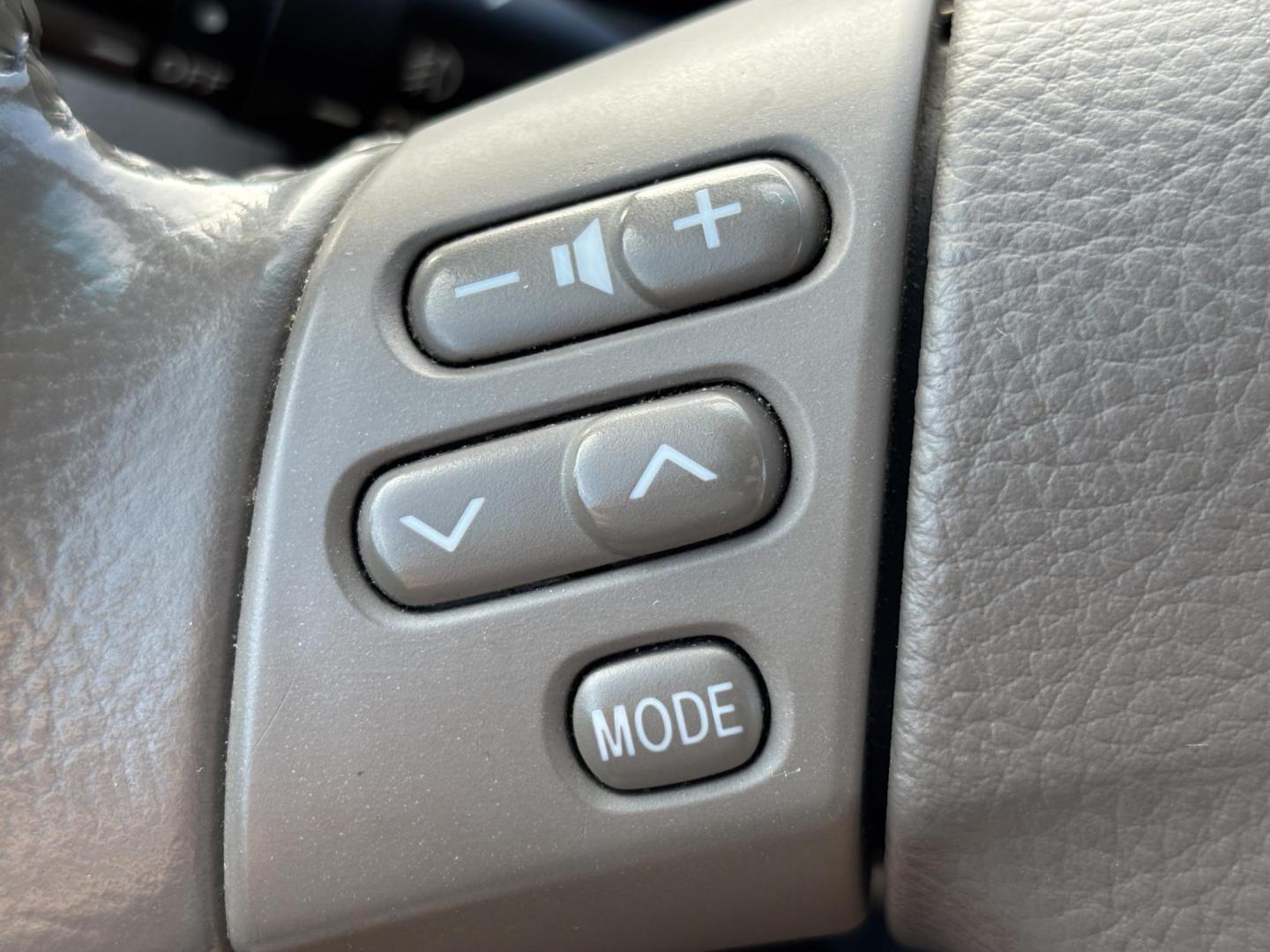 2004 GOLD /TAN LEATHER Lexus RX 330 4WD (JTJHA31U640) with an 3.3L V6 DOHC 24V engine, 5-Speed Automatic Overdrive transmission, located at 11170 Summerlin Square Dr., Fort Myers Beach, FL, 33931, (239) 999-7777, 26.493546, -81.941628 - Photo#11