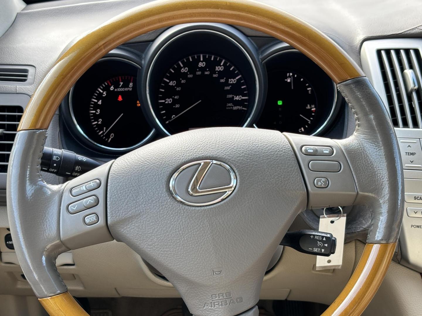 2004 GOLD /TAN LEATHER Lexus RX 330 4WD (JTJHA31U640) with an 3.3L V6 DOHC 24V engine, 5-Speed Automatic Overdrive transmission, located at 11170 Summerlin Square Dr., Fort Myers Beach, FL, 33931, (239) 999-7777, 26.493546, -81.941628 - Photo#10