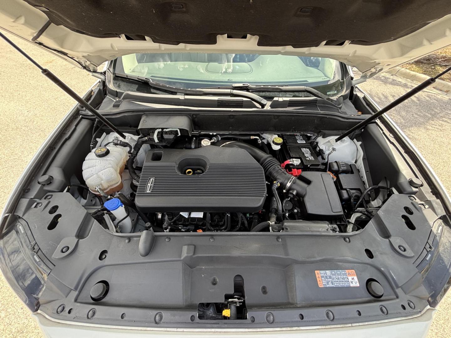 2021 WHITE /TAN Lincoln Nautilus Reserve AWD (2LMPJ8K97MB) with an 2.0L L4 DOHC 16V engine, 6A transmission, located at 11170 Summerlin Square Dr., Fort Myers Beach, FL, 33931, (239) 999-7777, 26.493546, -81.941628 - Photo#47