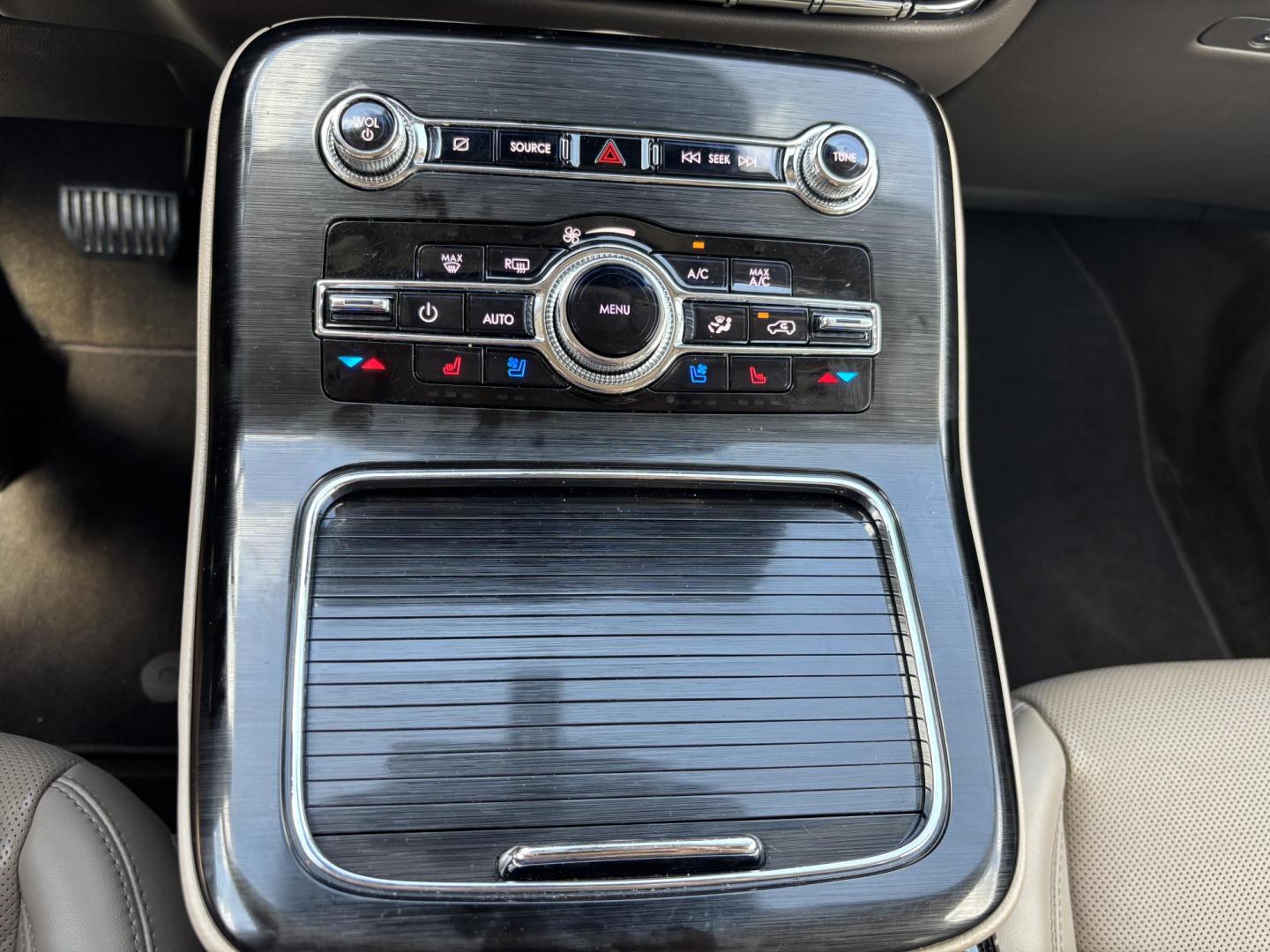 2021 WHITE /TAN Lincoln Nautilus Reserve AWD (2LMPJ8K97MB) with an 2.0L L4 DOHC 16V engine, 6A transmission, located at 11170 Summerlin Square Dr., Fort Myers Beach, FL, 33931, (239) 999-7777, 26.493546, -81.941628 - Photo#27