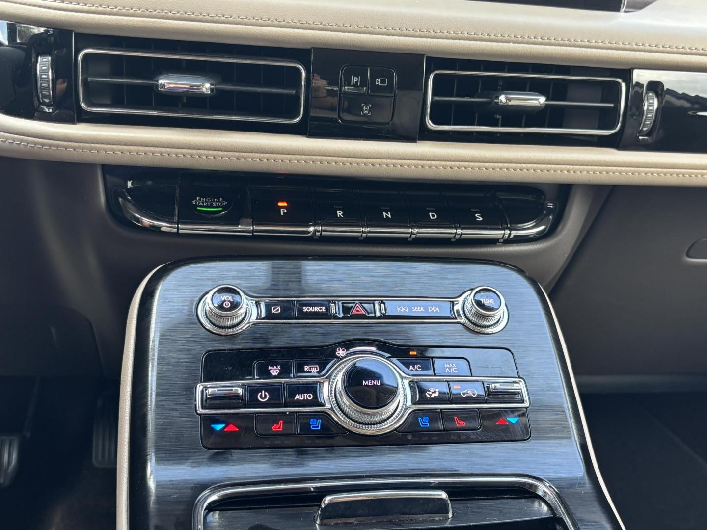 2021 WHITE /TAN Lincoln Nautilus Reserve AWD (2LMPJ8K97MB) with an 2.0L L4 DOHC 16V engine, 6A transmission, located at 11170 Summerlin Square Dr., Fort Myers Beach, FL, 33931, (239) 999-7777, 26.493546, -81.941628 - Photo#29