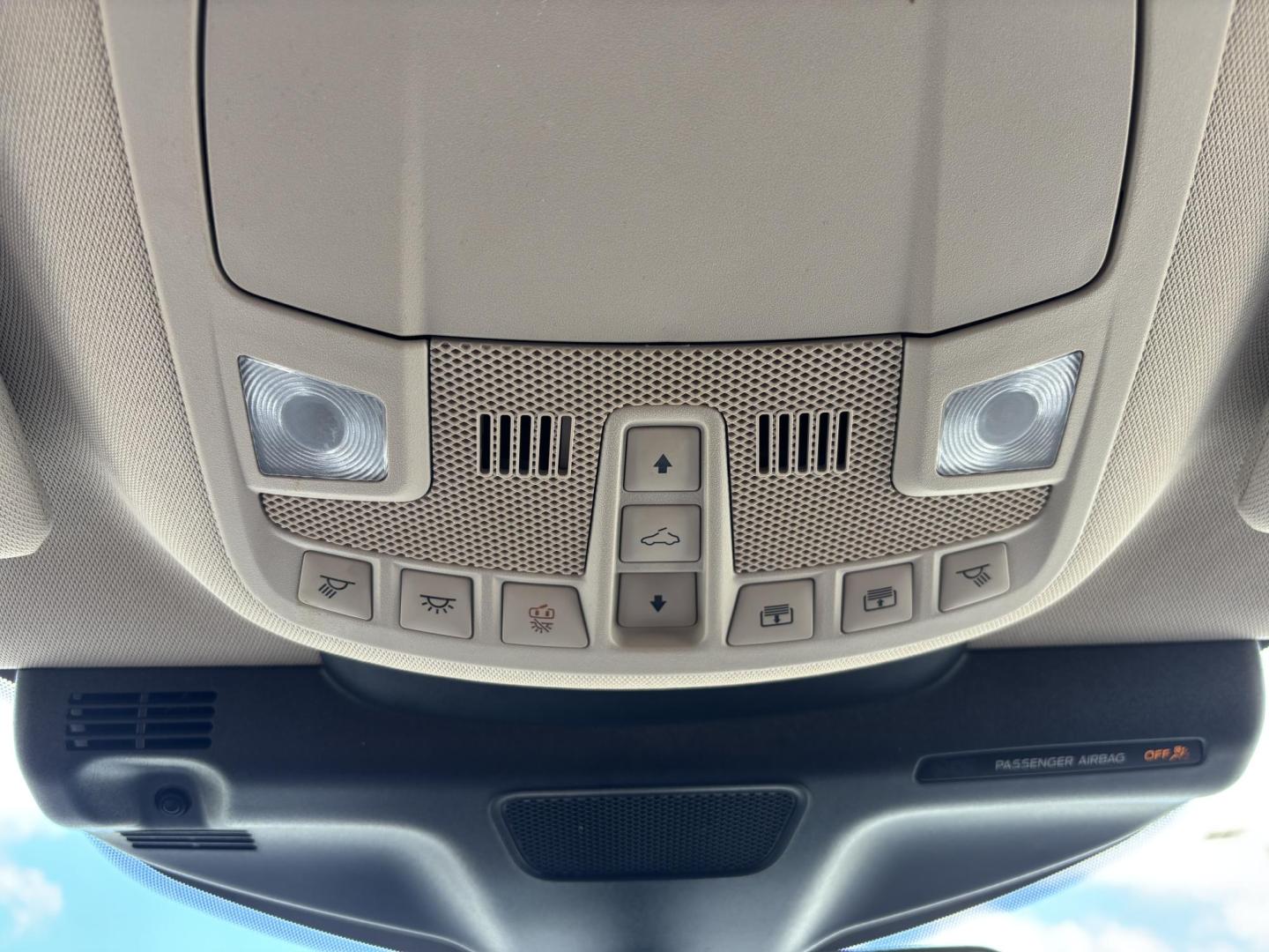 2021 WHITE /TAN Lincoln Nautilus Reserve AWD (2LMPJ8K97MB) with an 2.0L L4 DOHC 16V engine, 6A transmission, located at 11170 Summerlin Square Dr., Fort Myers Beach, FL, 33931, (239) 999-7777, 26.493546, -81.941628 - Photo#31
