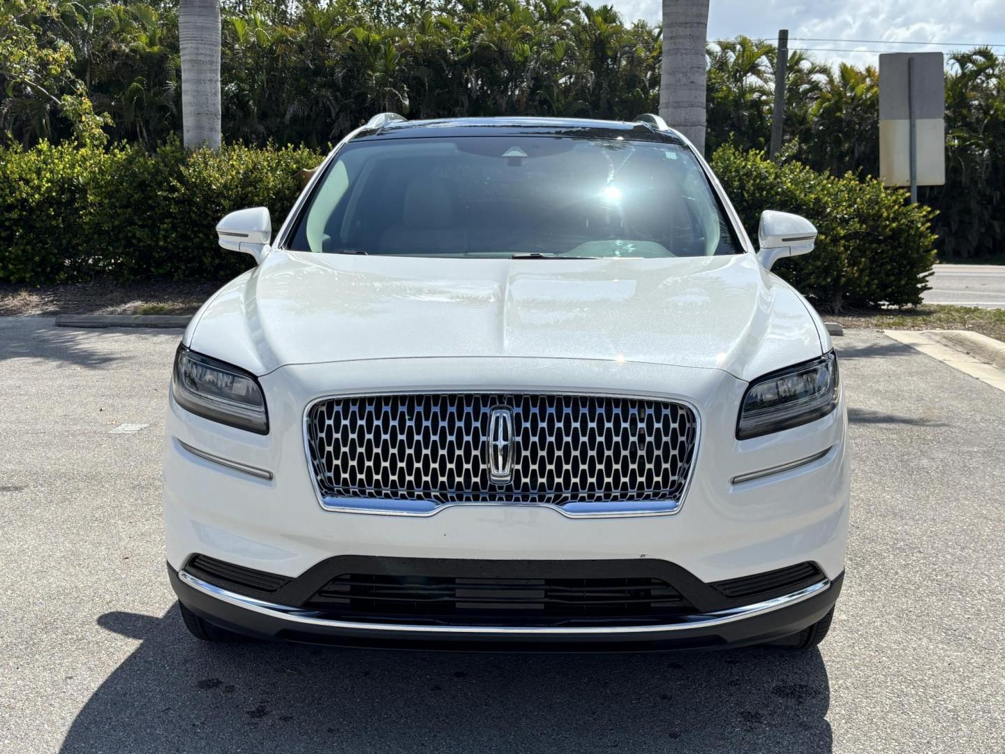 2021 WHITE /TAN Lincoln Nautilus Reserve AWD (2LMPJ8K97MB) with an 2.0L L4 DOHC 16V engine, 6A transmission, located at 11170 Summerlin Square Dr., Fort Myers Beach, FL, 33931, (239) 999-7777, 26.493546, -81.941628 - Photo#1