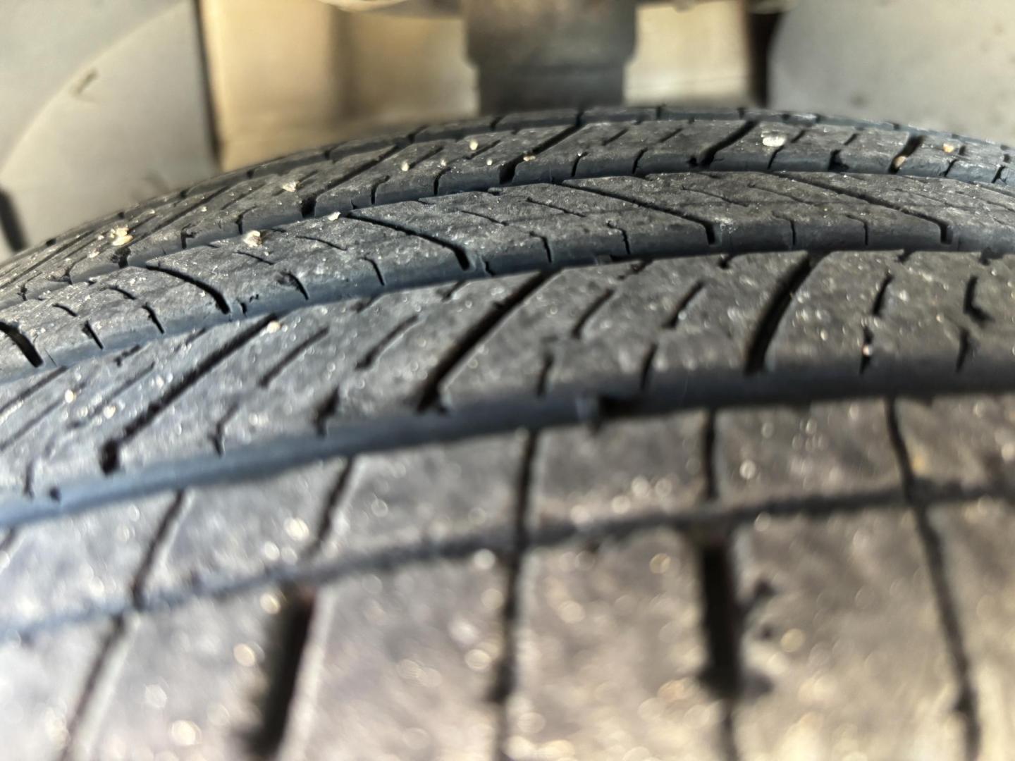 2019 SILVER /BLACK LEATHER Dodge Grand Caravan SXT (2C4RDGCG1KR) with an 3.6L V6 DOHC 24V engine, 6A transmission, located at 11170 Summerlin Square Dr., Fort Myers Beach, FL, 33931, (239) 999-7777, 26.493546, -81.941628 - We have financing available and we accept trades! Fill out a credit application on our website or come by today! If you have any questions, give us a call at (239) 999 - 7777 or visit our website at firstautocredit.com. 11170 Summerlin Square Dr, Fort Myers Beach, FL 33931 - Photo#36