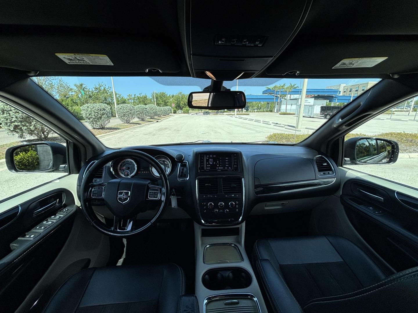 2019 SILVER /BLACK LEATHER Dodge Grand Caravan SXT (2C4RDGCG1KR) with an 3.6L V6 DOHC 24V engine, 6A transmission, located at 11170 Summerlin Square Dr., Fort Myers Beach, FL, 33931, (239) 999-7777, 26.493546, -81.941628 - We have financing available and we accept trades! Fill out a credit application on our website or come by today! If you have any questions, give us a call at (239) 999 - 7777 or visit our website at firstautocredit.com. 11170 Summerlin Square Dr, Fort Myers Beach, FL 33931 - Photo#8
