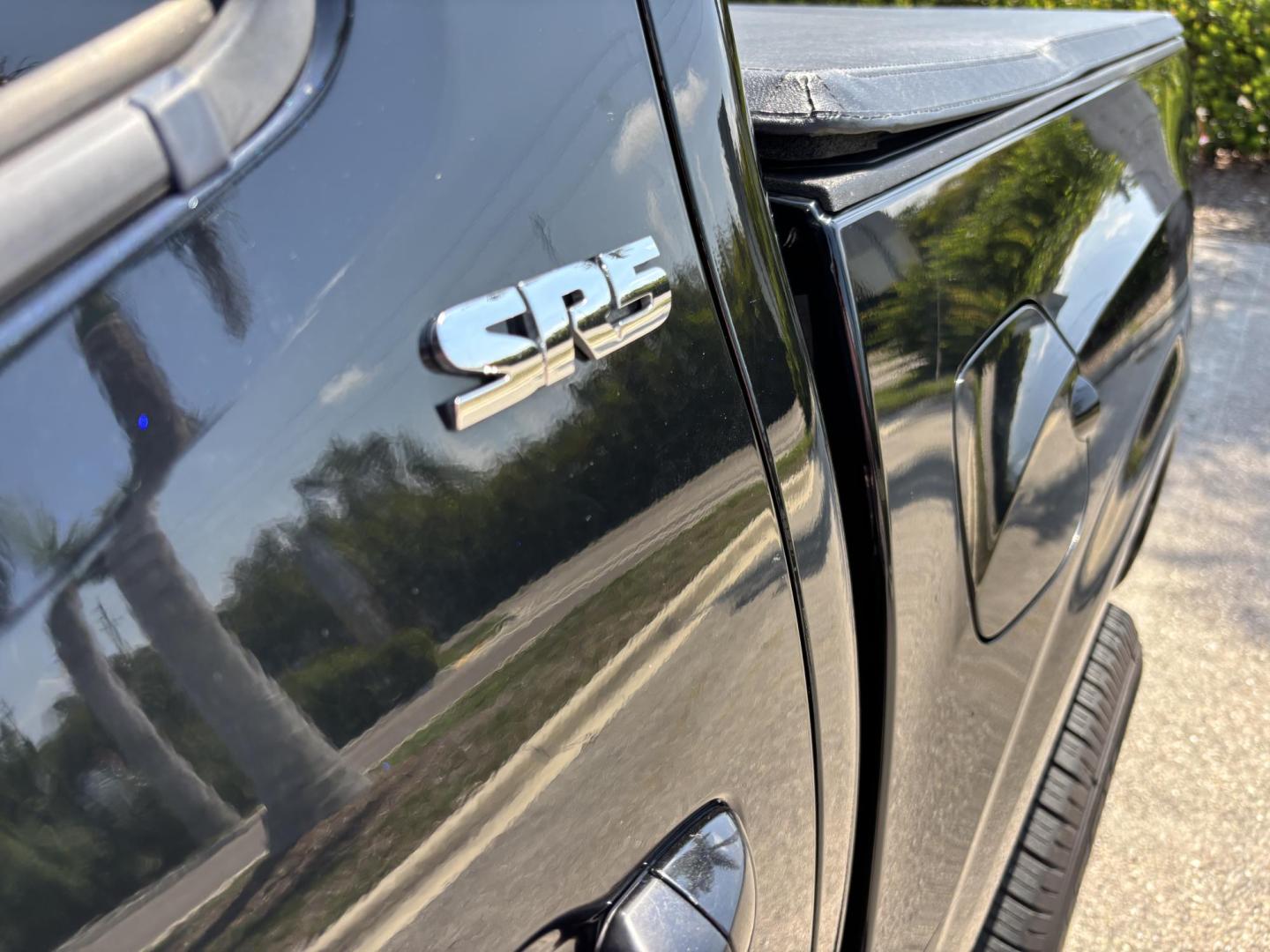 2019 BLACK /charcoal Toyota Tacoma SR5 Double Cab Long Bed I4 6AT 2WD (5TFAX5GN5KX) with an 2.7L L4 DOHC 16V engine, 6A transmission, located at 11170 Summerlin Square Dr., Fort Myers Beach, FL, 33931, (239) 999-7777, 26.493546, -81.941628 - We have financing available and we accept trades! Fill out a credit application on our website or come by today! If you have any questions, give us a call at (239) 999 - 7777 or visit our website at firstautocredit.com. 11170 Summerlin Square Dr, Fort Myers Beach, FL 33931 Carfax 4 Owner V - Photo#24