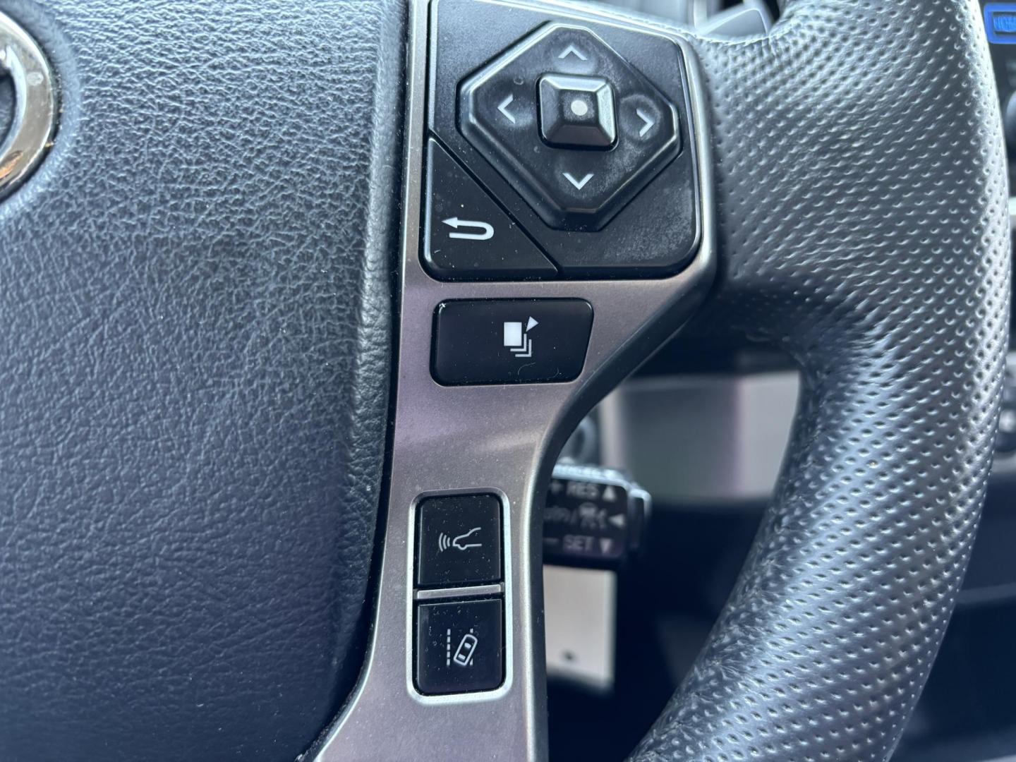 2019 BLACK /charcoal Toyota Tacoma SR5 Double Cab Long Bed I4 6AT 2WD (5TFAX5GN5KX) with an 2.7L L4 DOHC 16V engine, 6A transmission, located at 11170 Summerlin Square Dr., Fort Myers Beach, FL, 33931, (239) 999-7777, 26.493546, -81.941628 - We have financing available and we accept trades! Fill out a credit application on our website or come by today! If you have any questions, give us a call at (239) 999 - 7777 or visit our website at firstautocredit.com. 11170 Summerlin Square Dr, Fort Myers Beach, FL 33931 Carfax 4 Owner V - Photo#16