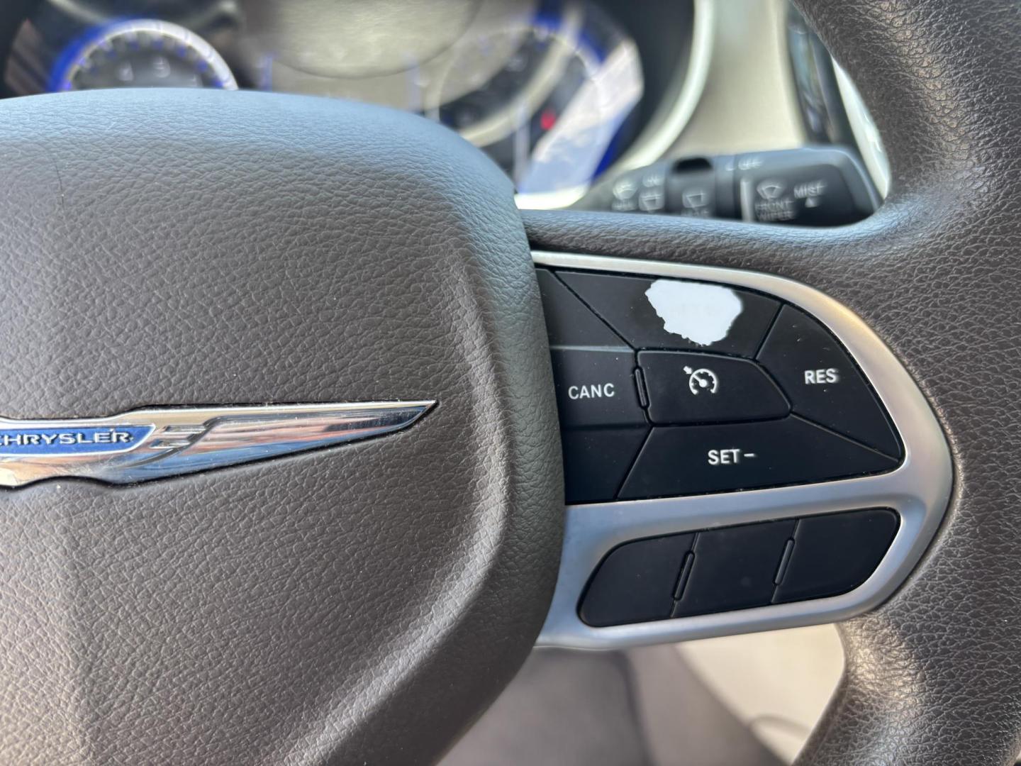 2021 WHITE /GRAY CLOTH Chrysler Voyager LX (2C4RC1CG5MR) with an 3.6L V6 DOHC 24V engine, 9A transmission, located at 11170 Summerlin Square Dr., Fort Myers Beach, FL, 33931, (239) 999-7777, 26.493546, -81.941628 - We have financing available and we accept trades! Fill out a credit application on our website or come by today! If you have any questions, give us a call at (239) 999 - 7777 or visit our website at firstautocredit.com. 11170 Summerlin Square Dr, Fort Myers Beach, FL 33931 Carfax 1 Owner - Photo#27
