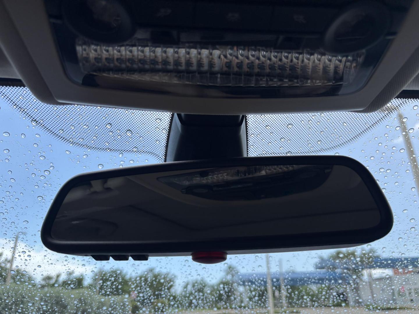 2011 BLACK /OYSTER BMW 5-Series 535i (WBAFR7C55BC) with an 3.0L L6 DOHC 24V engine, located at 11170 Summerlin Square Dr., Fort Myers Beach, FL, 33931, (239) 999-7777, 26.493546, -81.941628 - We have financing available and we accept trades! Fill out a credit application on our website or come by today! If you have any questions, give us a call at (239) 999 - 7777 or visit our website at firstautocredit.com. 11170 Summerlin Square Dr, Fort Myers Beach, FL 33931 - Photo#30
