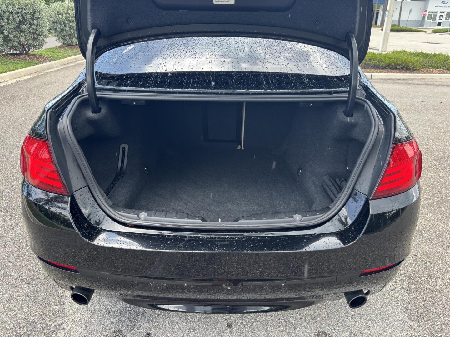 2011 BLACK /OYSTER BMW 5-Series 535i (WBAFR7C55BC) with an 3.0L L6 DOHC 24V engine, located at 11170 Summerlin Square Dr., Fort Myers Beach, FL, 33931, (239) 999-7777, 26.493546, -81.941628 - We have financing available and we accept trades! Fill out a credit application on our website or come by today! If you have any questions, give us a call at (239) 999 - 7777 or visit our website at firstautocredit.com. 11170 Summerlin Square Dr, Fort Myers Beach, FL 33931 - Photo#33