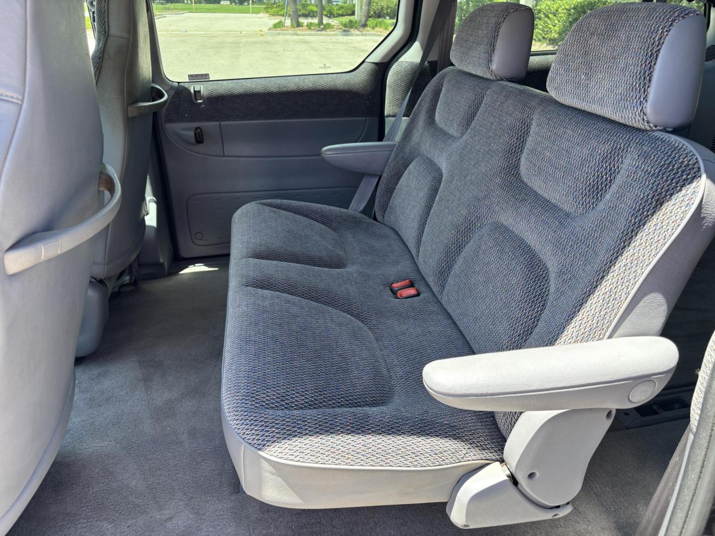 1996 PURPLE Plymouth Grand Voyager SE (2P4GP44R1TR) with an 3.3L V6 OHV 12V engine, located at 11170 Summerlin Square Dr., Fort Myers Beach, FL, 33931, (239) 999-7777, 26.493546, -81.941628 - As Is No Known Issues, Due to Vehicle Age Will Not Be Applicable For Lot Warranty No Financing Options Fresh LOF Cold A/C We have financing available and we accept trades! Fill out a credit application on our website or come by today! If you have any questions, give us a call at (239) 999 - Photo#15