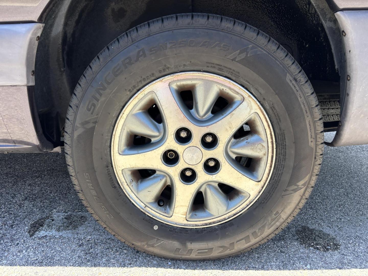 1996 PURPLE Plymouth Grand Voyager SE (2P4GP44R1TR) with an 3.3L V6 OHV 12V engine, located at 11170 Summerlin Square Dr., Fort Myers Beach, FL, 33931, (239) 999-7777, 26.493546, -81.941628 - As Is No Known Issues, Due to Vehicle Age Will Not Be Applicable For Lot Warranty No Financing Options Fresh LOF Cold A/C We have financing available and we accept trades! Fill out a credit application on our website or come by today! If you have any questions, give us a call at (239) 999 - Photo#34