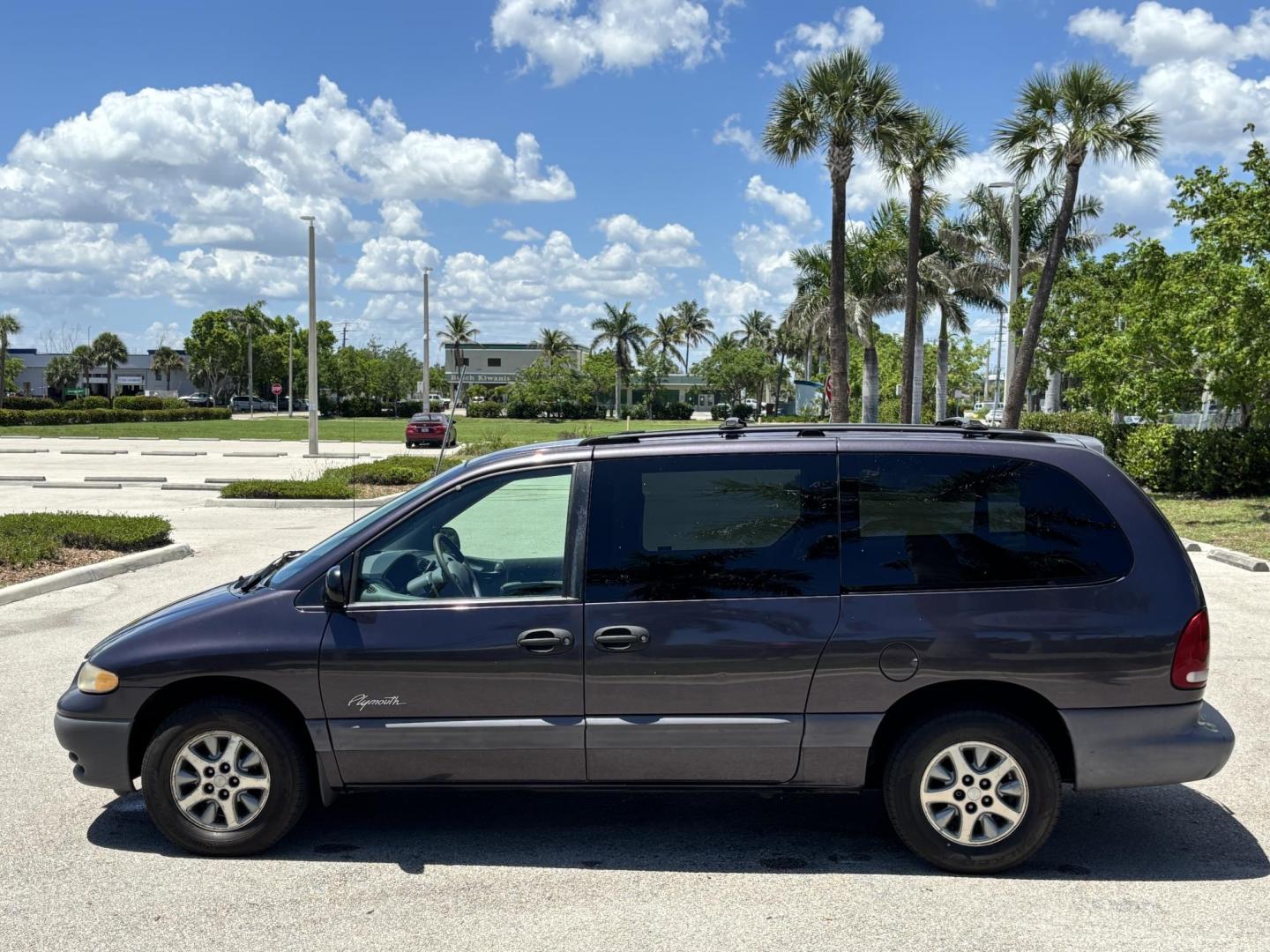 1996 PURPLE Plymouth Grand Voyager SE (2P4GP44R1TR) with an 3.3L V6 OHV 12V engine, located at 11170 Summerlin Square Dr., Fort Myers Beach, FL, 33931, (239) 999-7777, 26.493546, -81.941628 - As Is No Known Issues, Due to Vehicle Age Will Not Be Applicable For Lot Warranty No Financing Options Fresh LOF Cold A/C We have financing available and we accept trades! Fill out a credit application on our website or come by today! If you have any questions, give us a call at (239) 999 - Photo#7