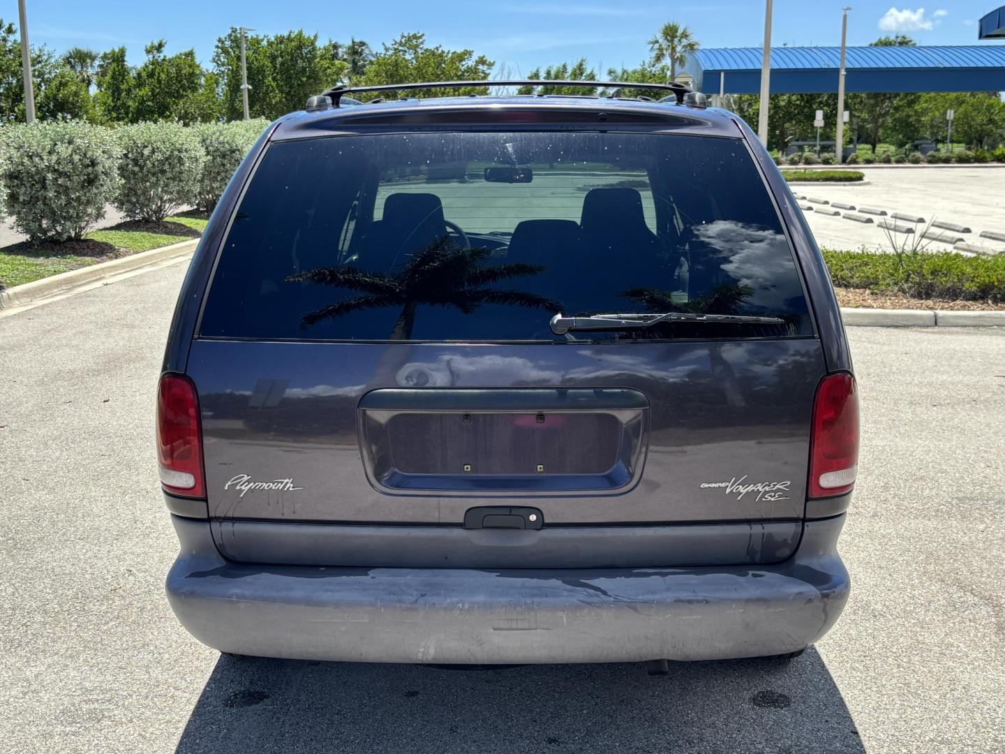 1996 PURPLE Plymouth Grand Voyager SE (2P4GP44R1TR) with an 3.3L V6 OHV 12V engine, located at 11170 Summerlin Square Dr., Fort Myers Beach, FL, 33931, (239) 999-7777, 26.493546, -81.941628 - As Is No Known Issues, Due to Vehicle Age Will Not Be Applicable For Lot Warranty No Financing Options Fresh LOF Cold A/C We have financing available and we accept trades! Fill out a credit application on our website or come by today! If you have any questions, give us a call at (239) 999 - Photo#5